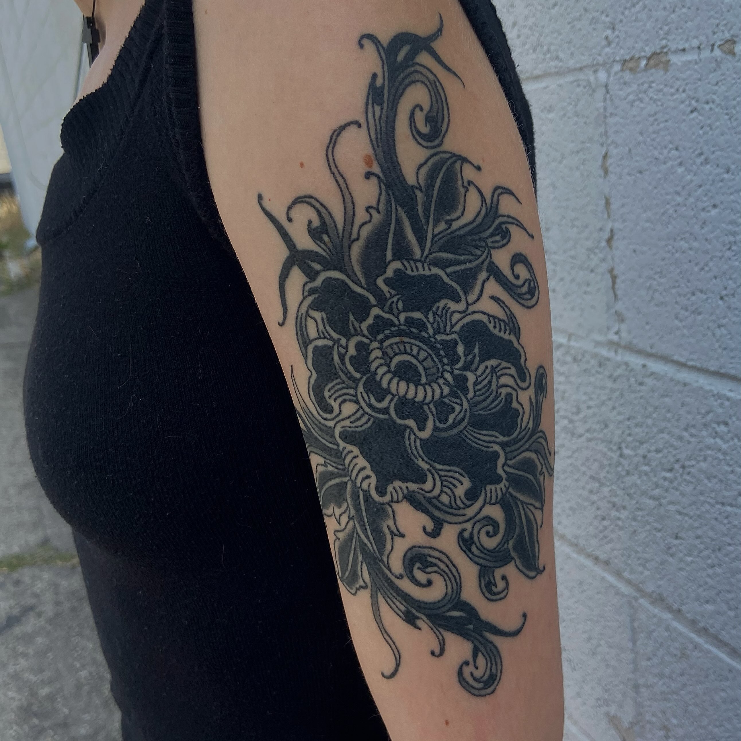 Tattoo by @vinnietatts — black_and_grey