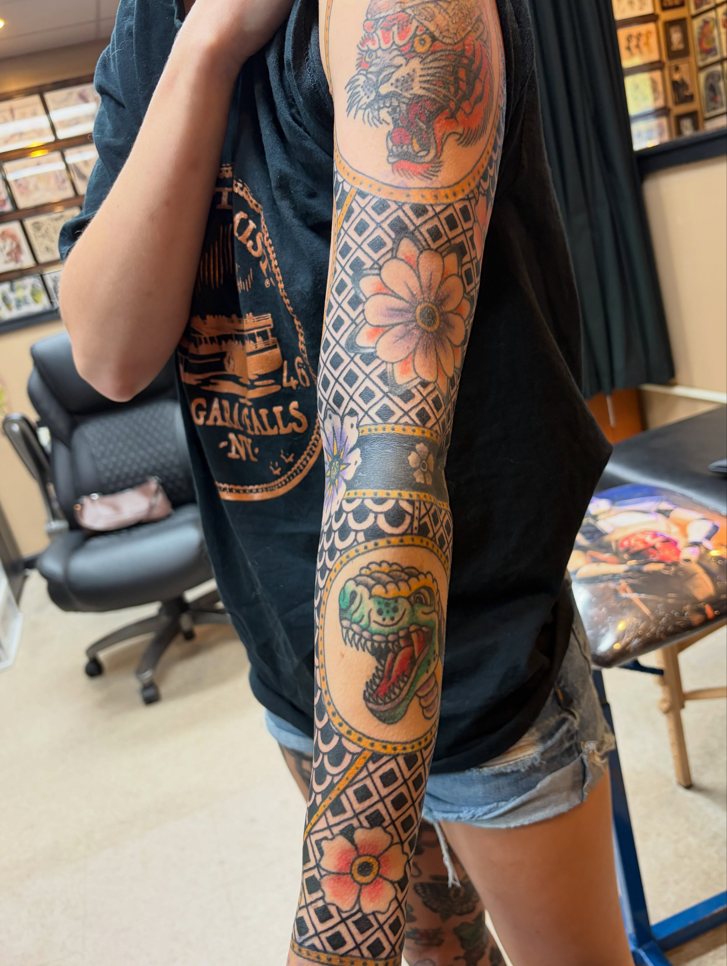 Tattoo by @mikescarpatitattoo — american_traditional, geometric