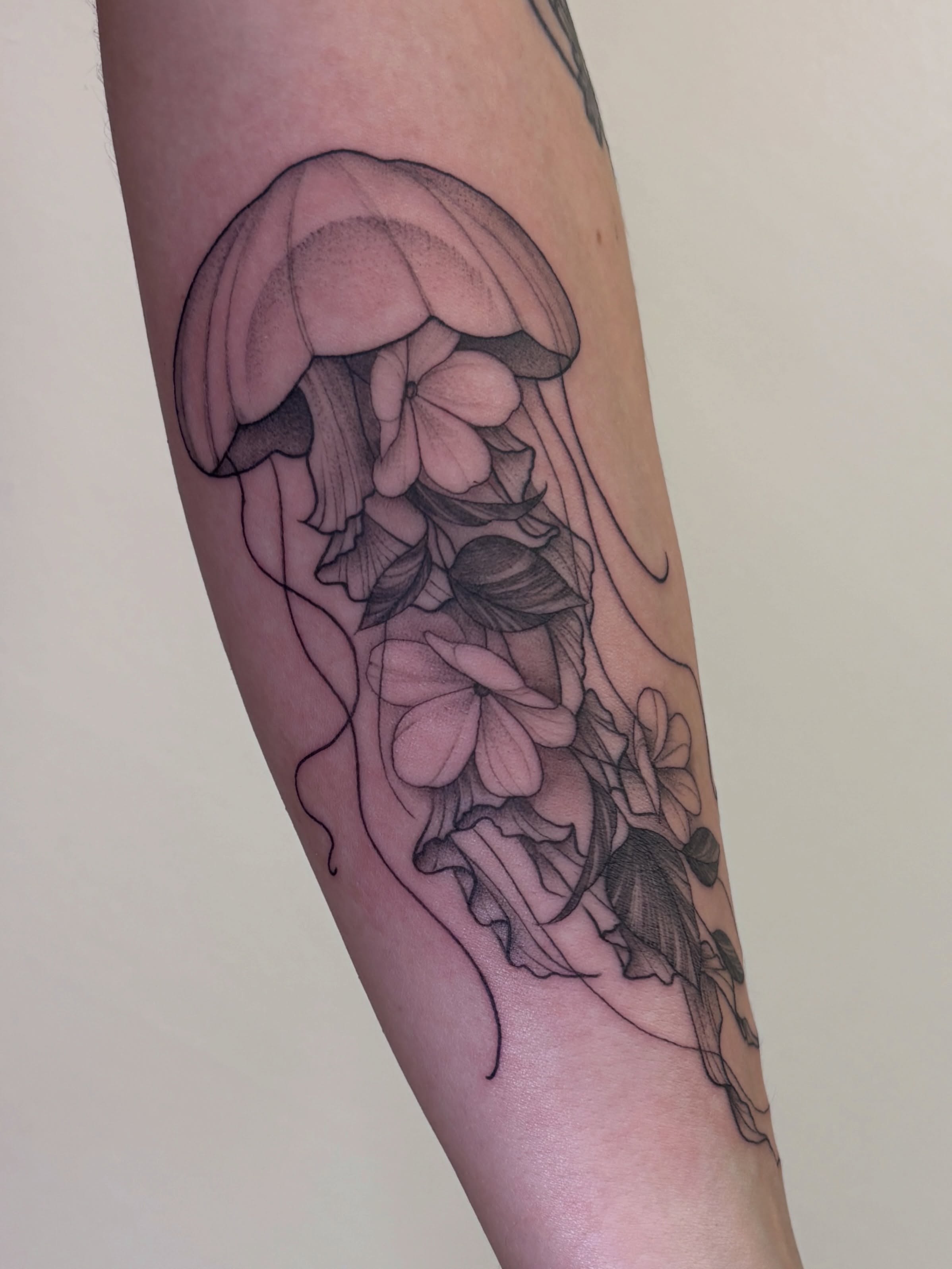 Tattoo by @amp.tattoos — black_and_grey, realism