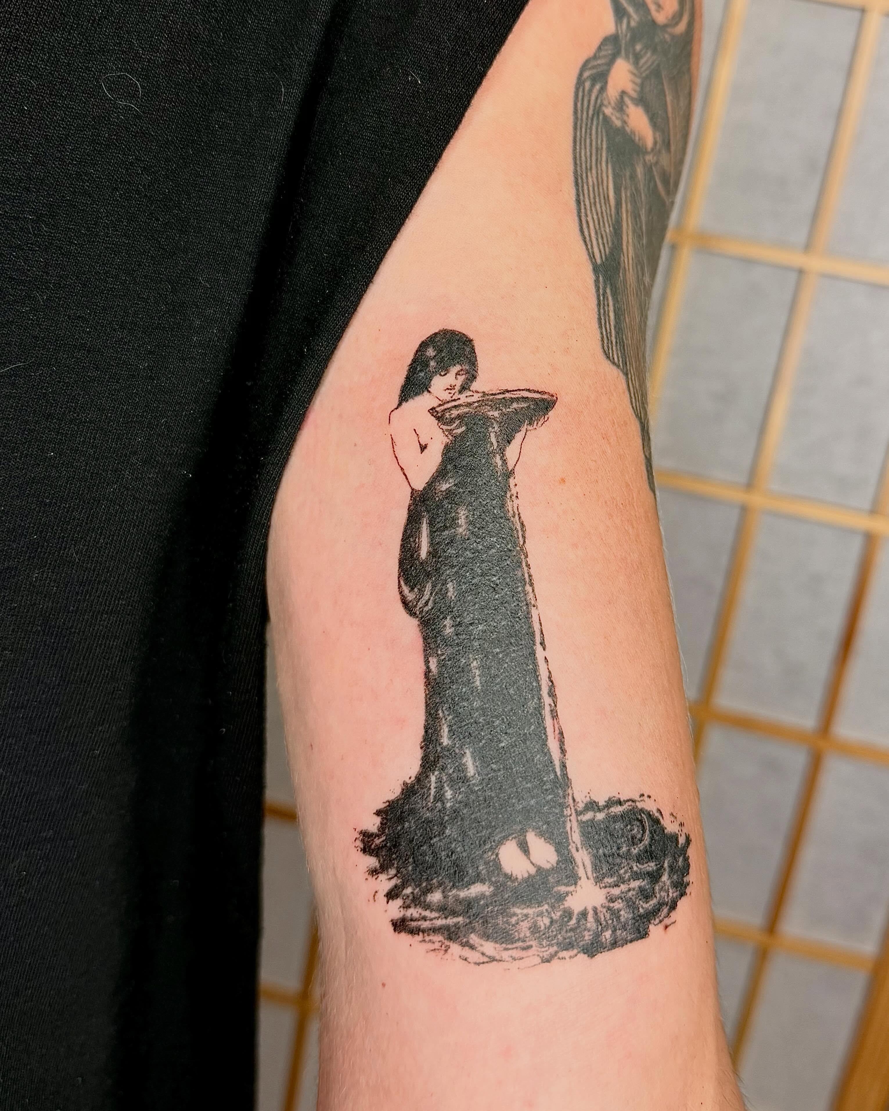 Tattoo by @slendels โ black_and_grey