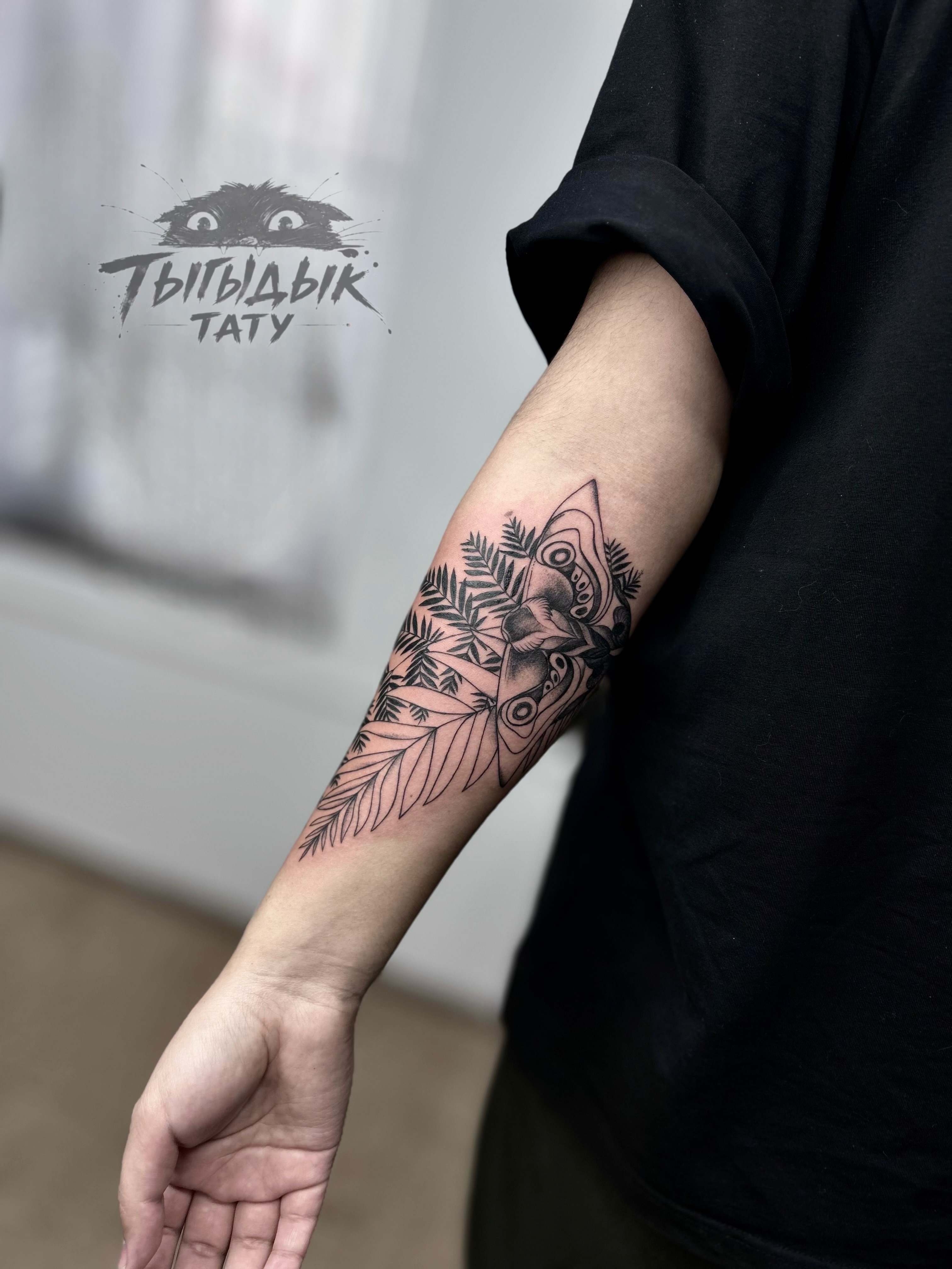 Tattoo by @tygydyk_tattoo — black_and_grey