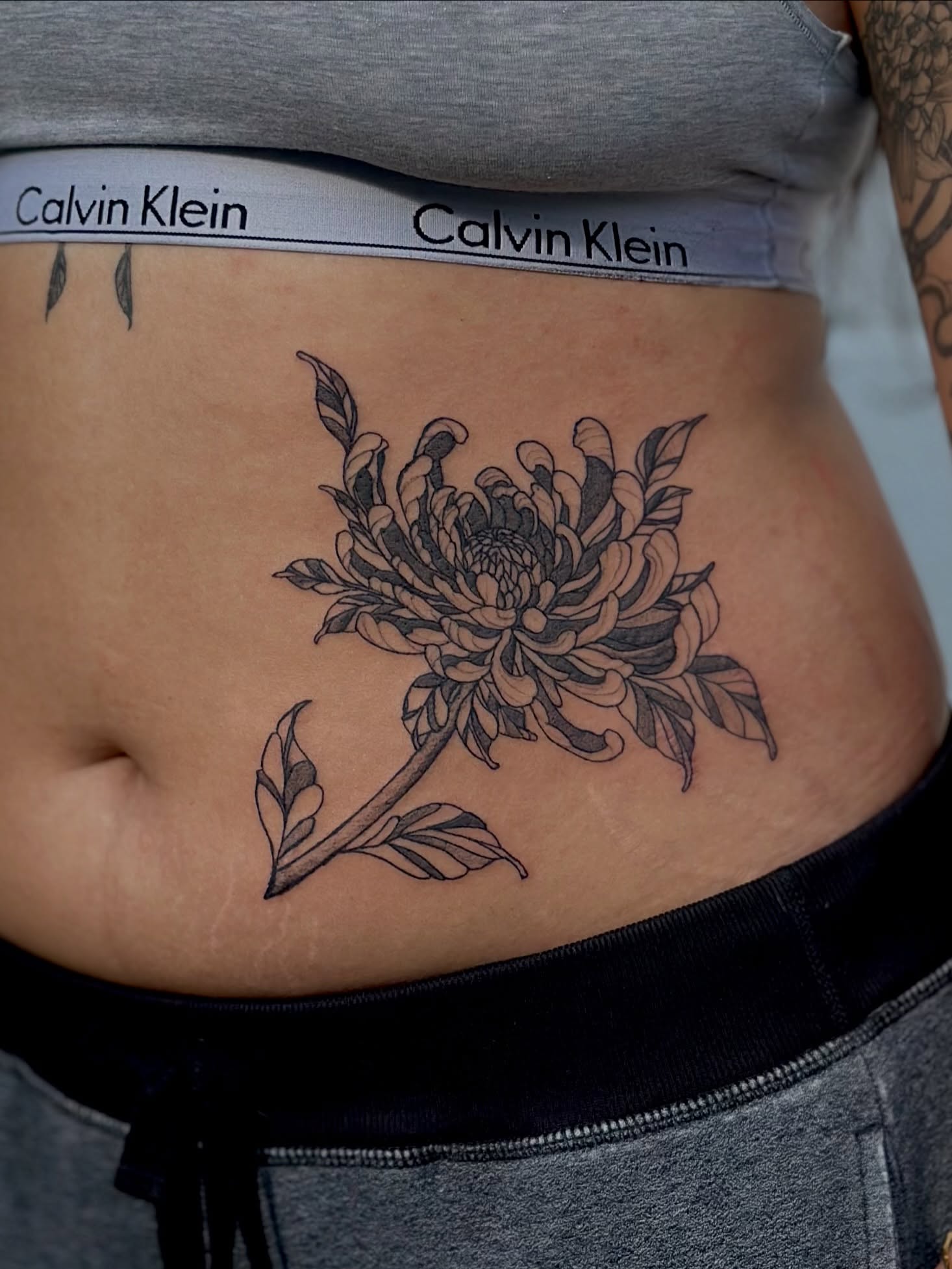Tattoo by @alchemillia.tattoos — black_and_grey