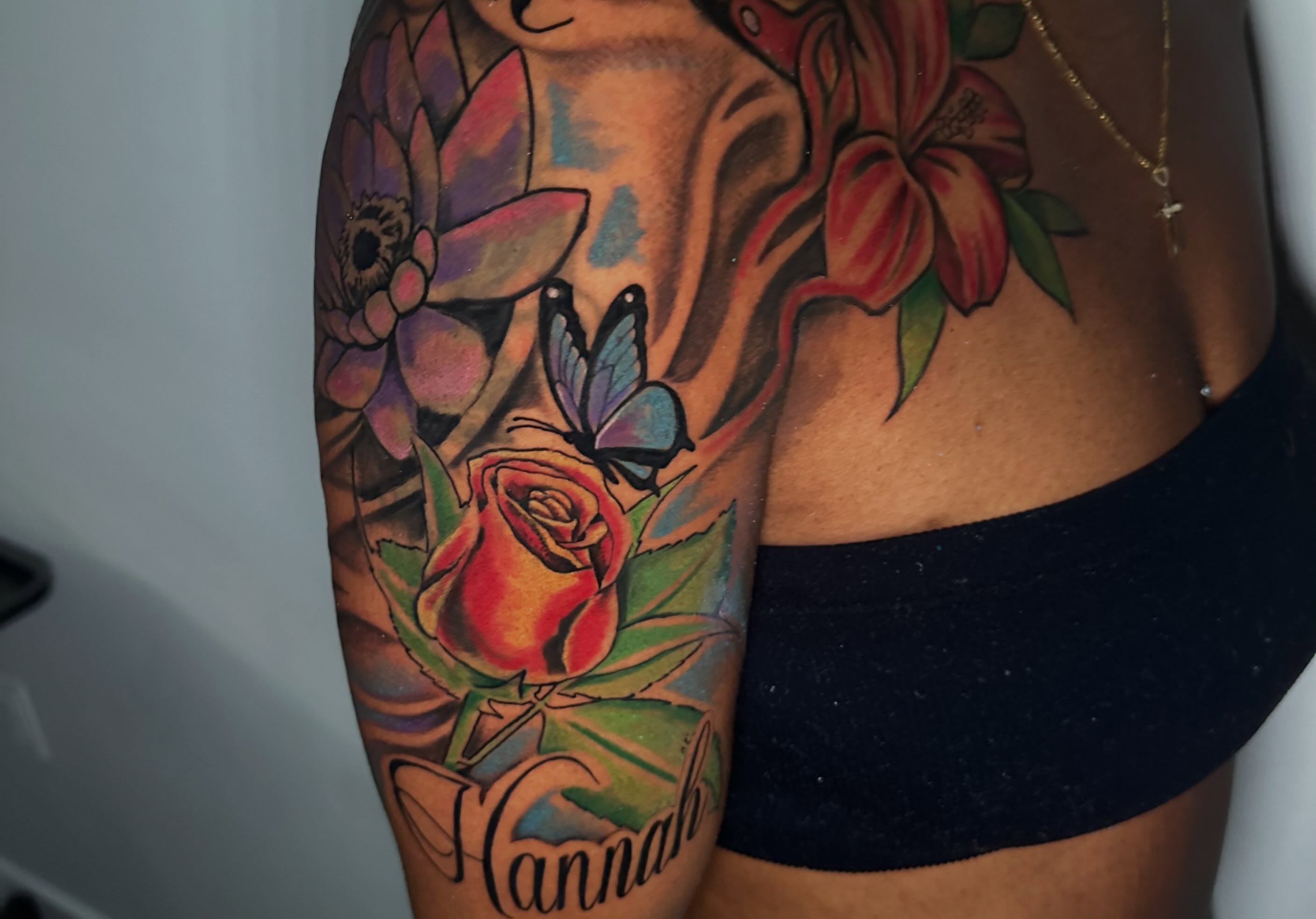Rose and butterfly American traditional tattoo on the thigh by I Am Mawlo! Welcome Fellow Mawlonians