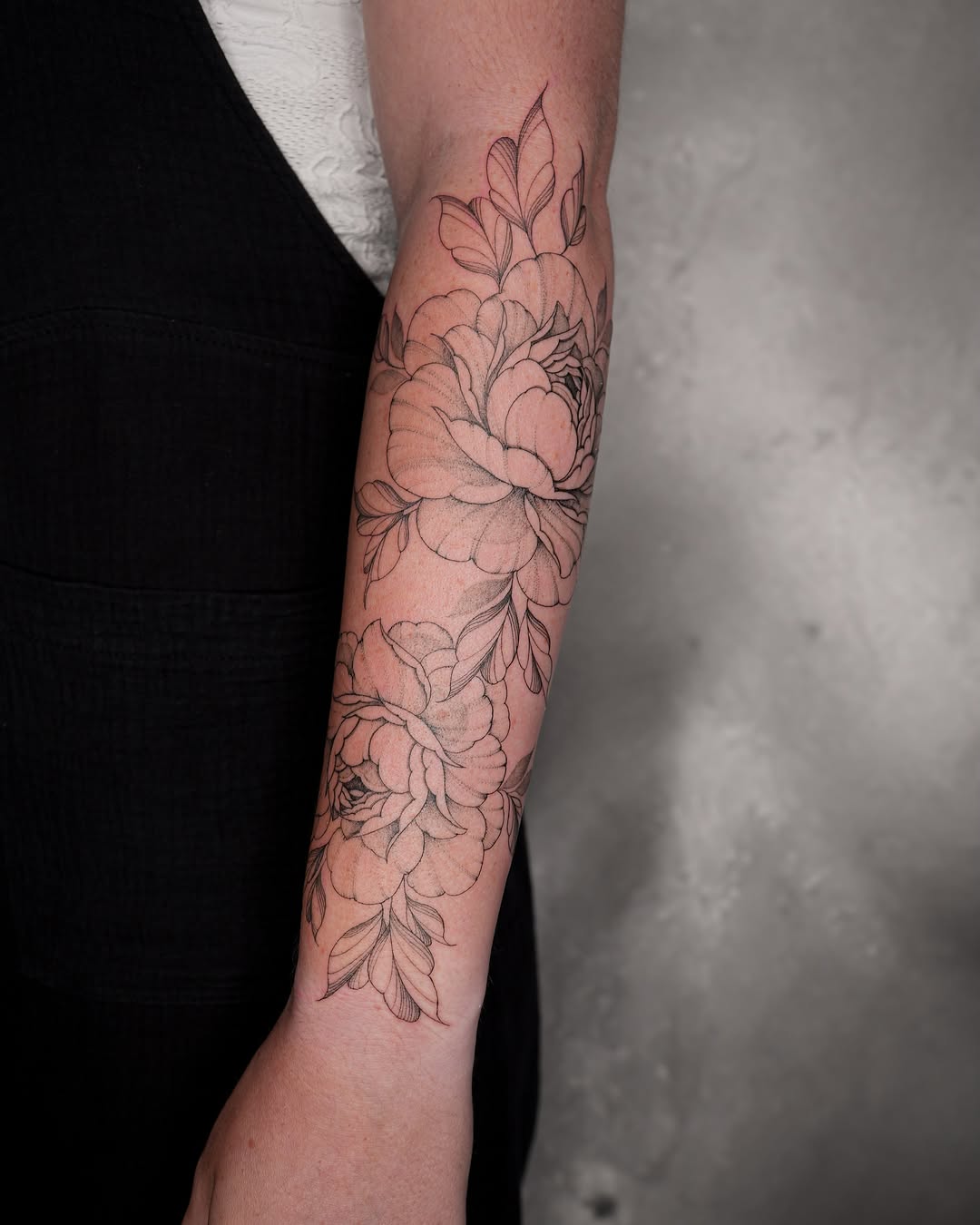 Floral bouquet black and grey tattoo on the forearm by Pandora ✨ Floral, Los Angeles, California