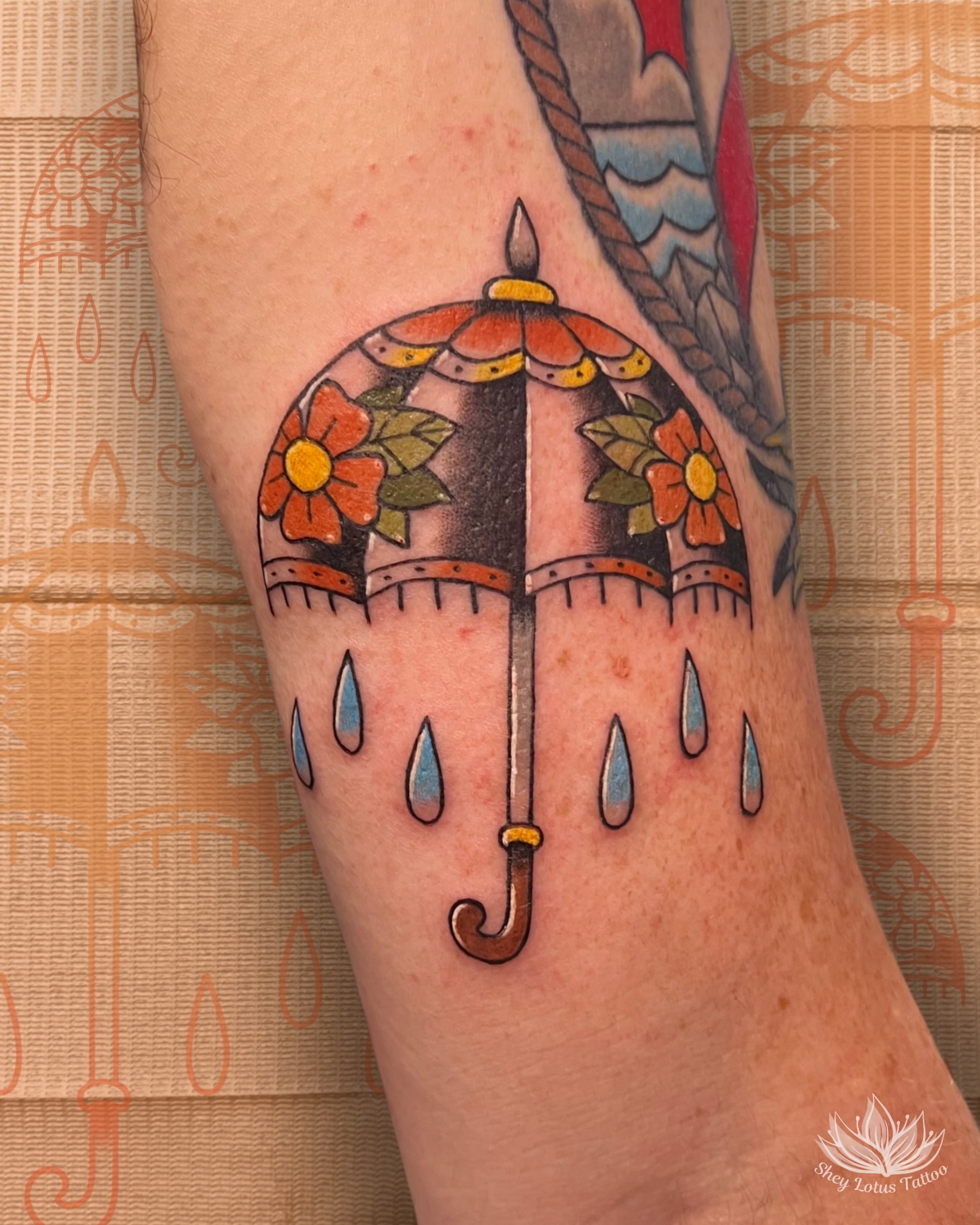 Tattoo by @sheylotustattoo — new_school