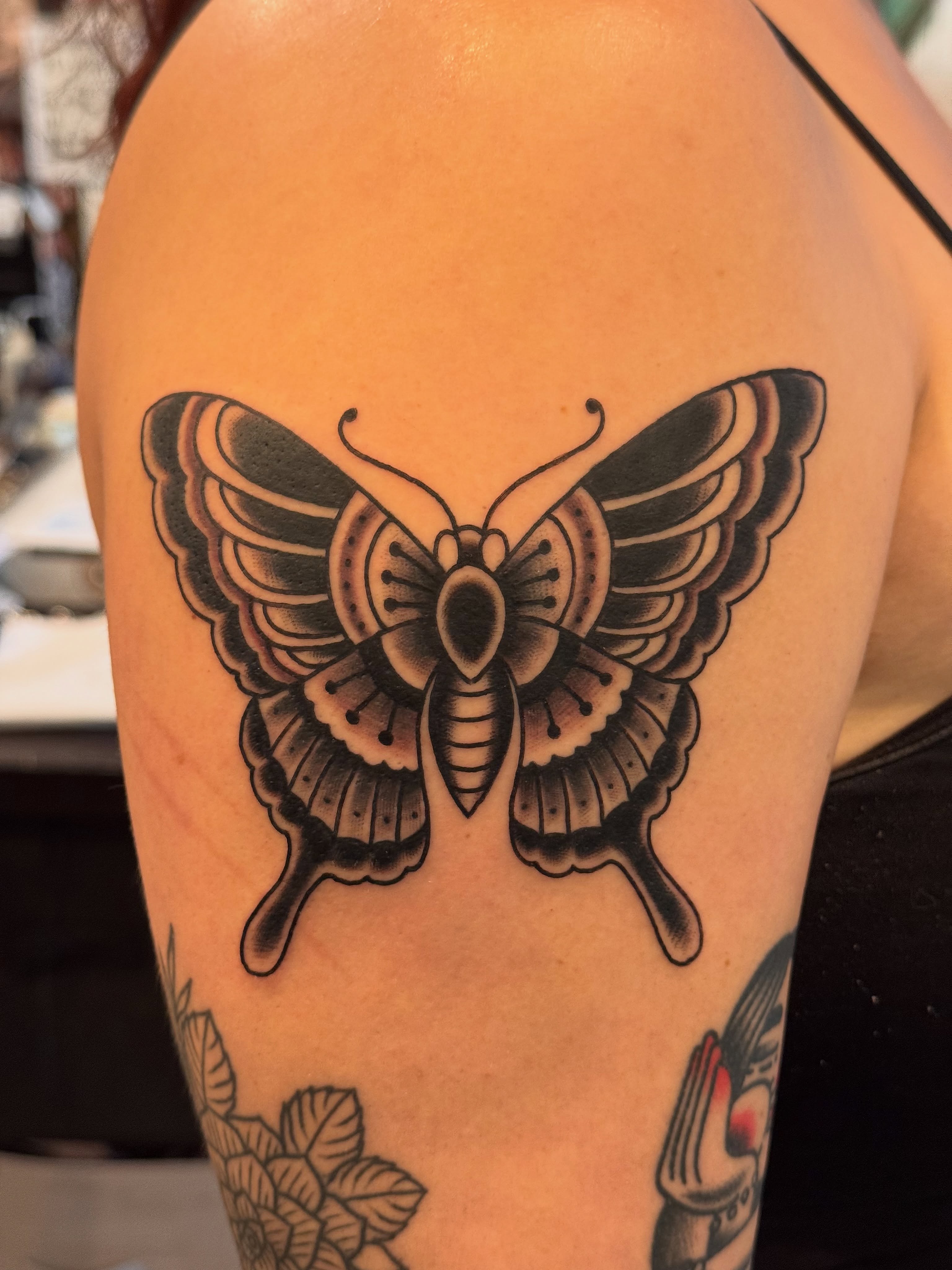 Tattoo by @thepinkmanther — black_and_grey
