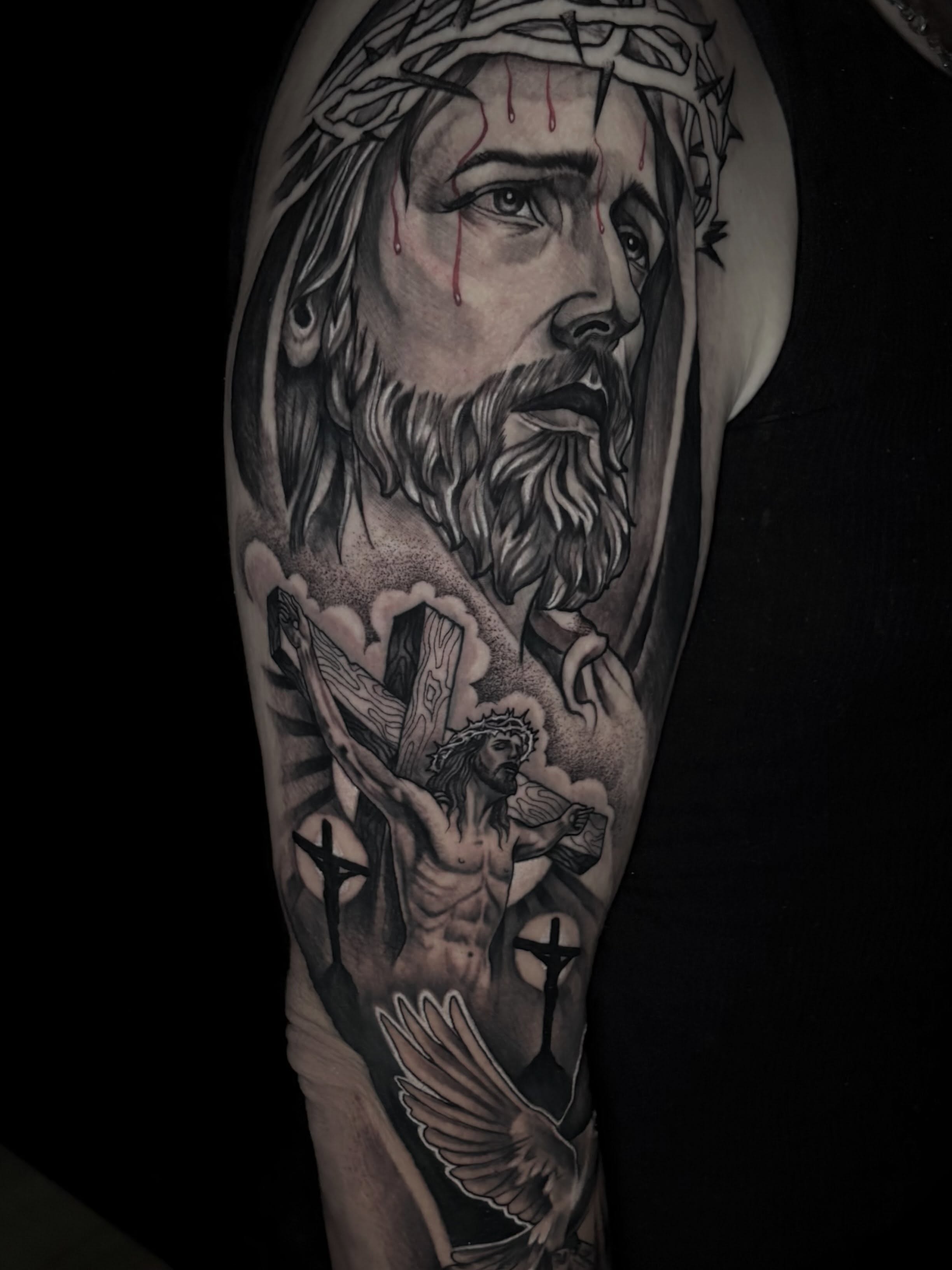 Tattoo by @elgoldoquetatua — realism, black_and_grey