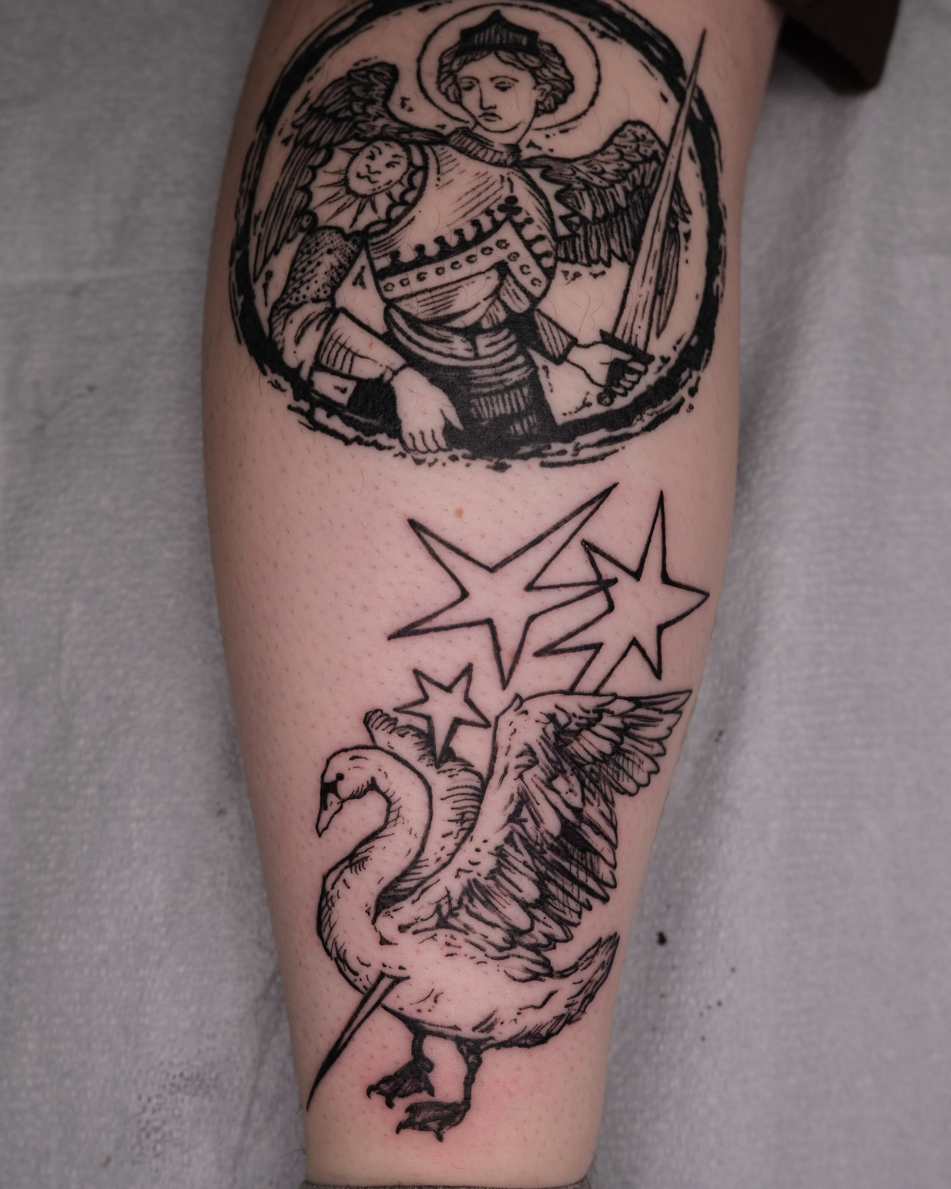 Tattoo by @fortytwojudges — black_and_grey