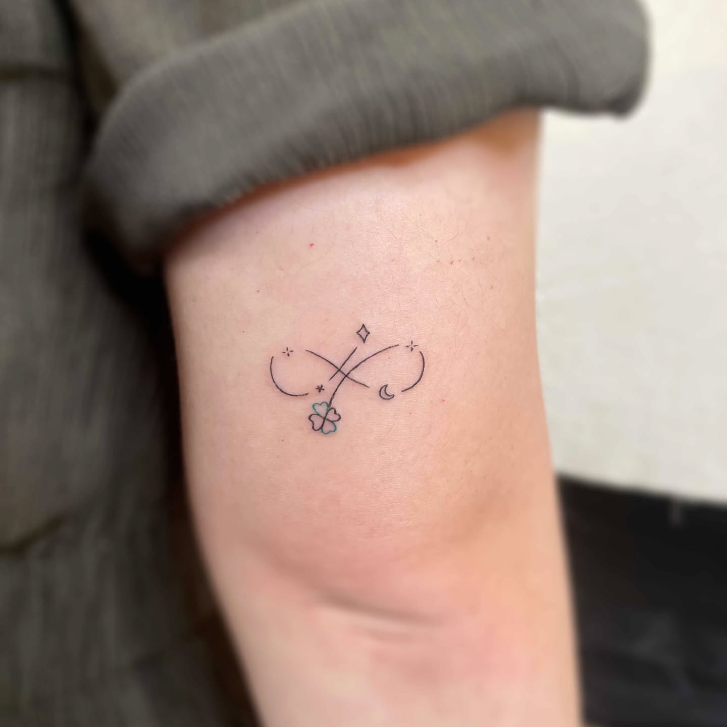 Tattoo by @gorae_tattoo — fine_line
