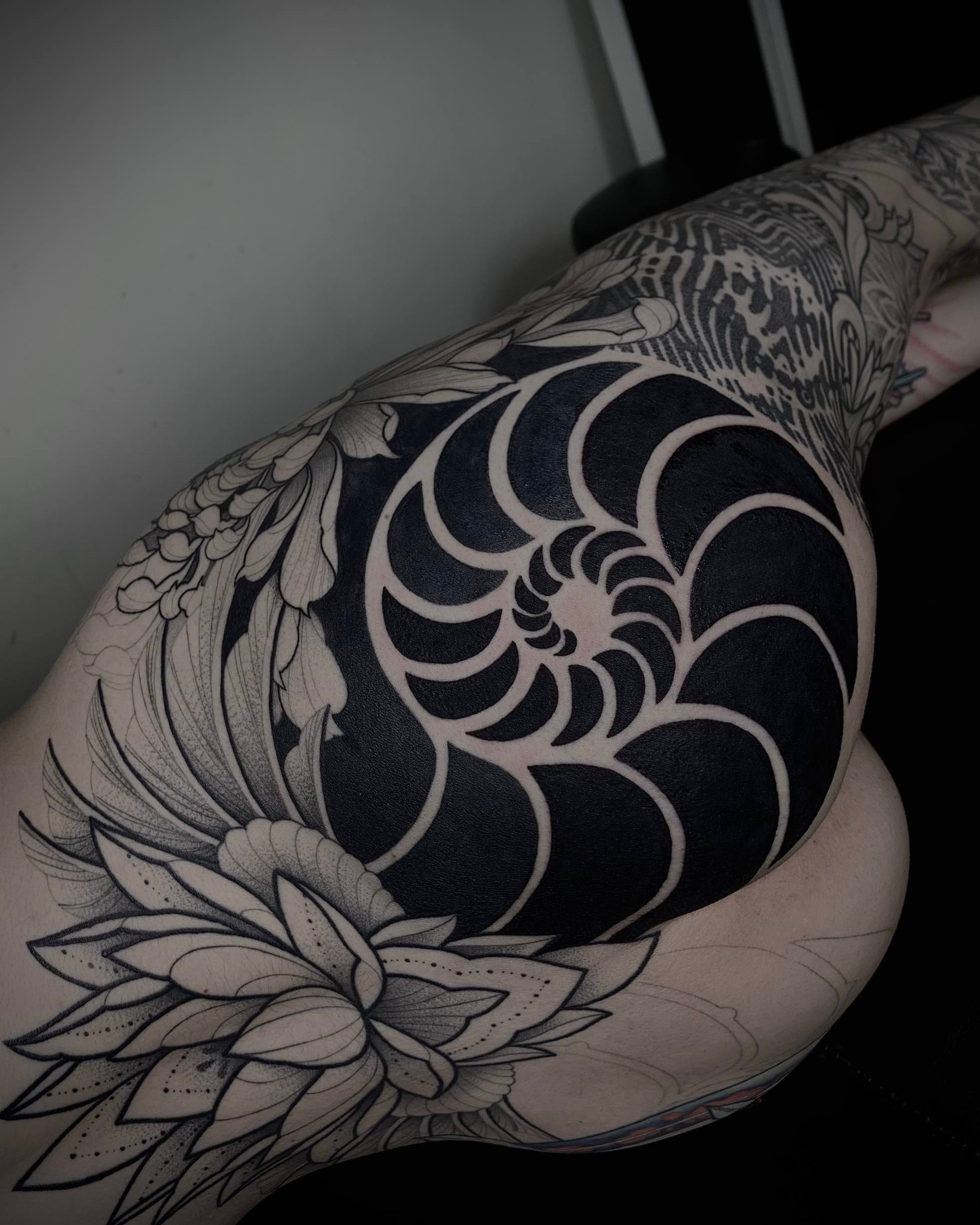Tattoo by @pallada.is.love — black_and_grey, geometric