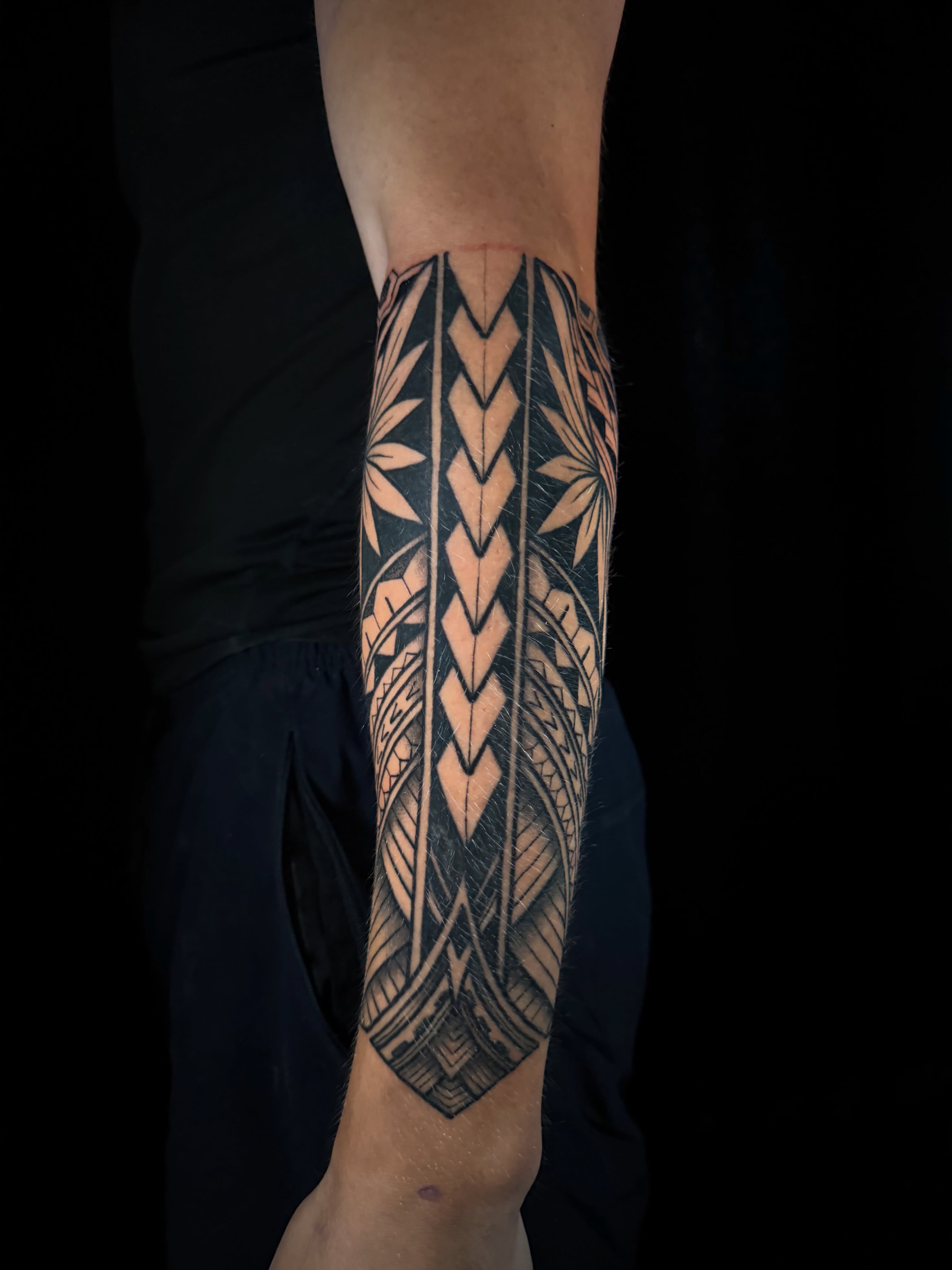 Tattoo by @etzeltattoo — tribal