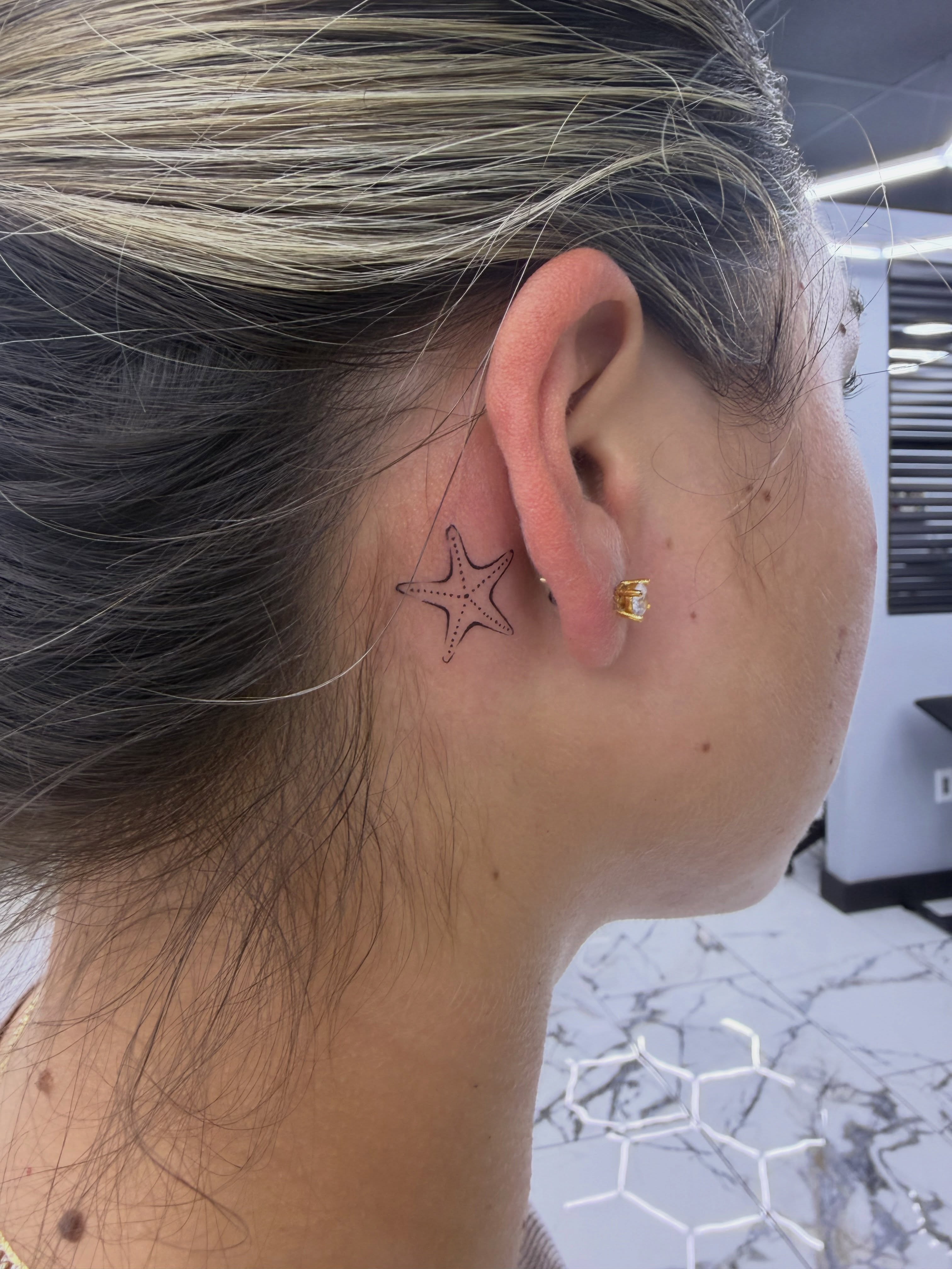 Tattoo by @gabsthegeminii โ dotwork