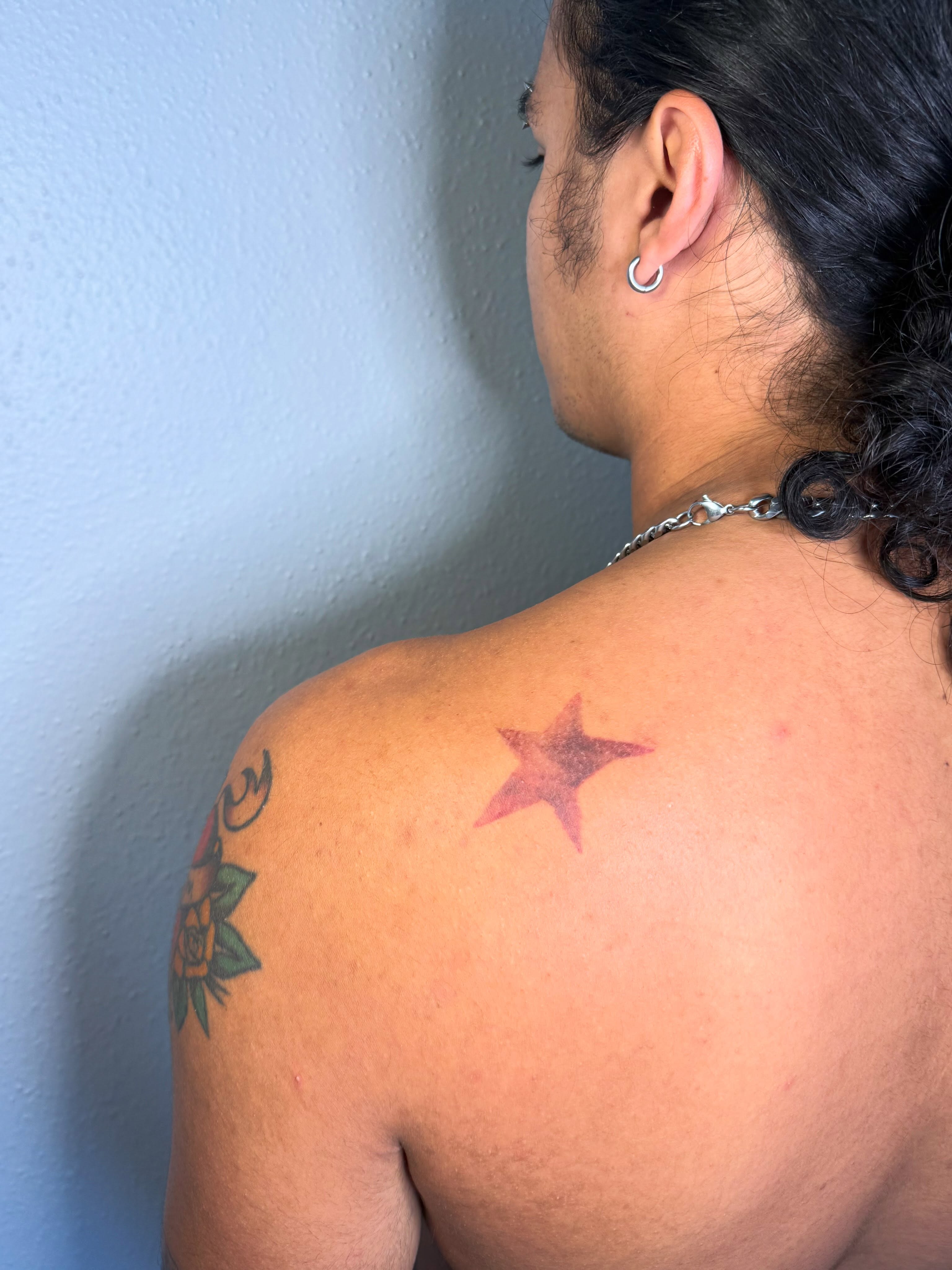 Star American traditional tattoo on the shoulder by Cullen-Lee