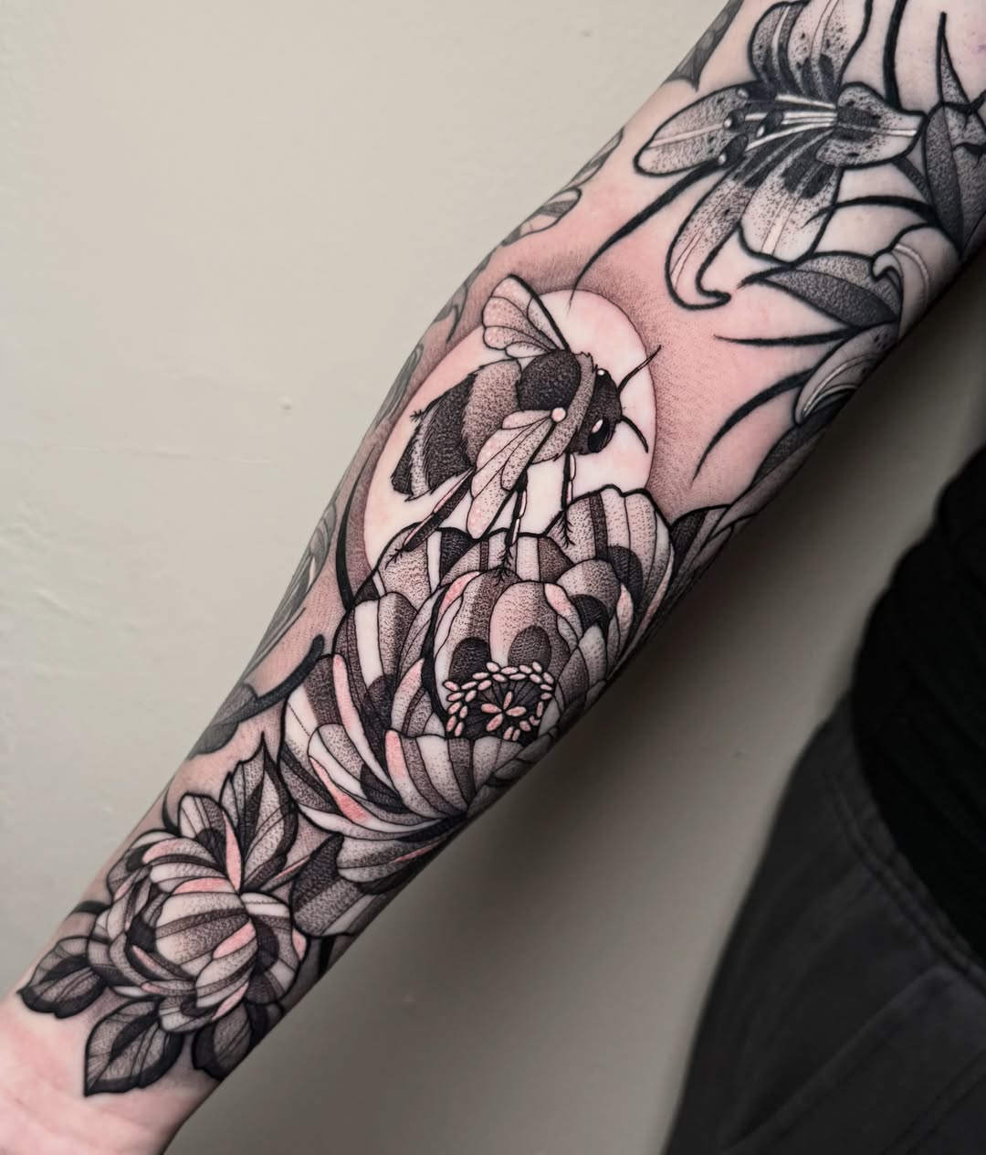 Tattoo by @aislynleigh — black_and_grey