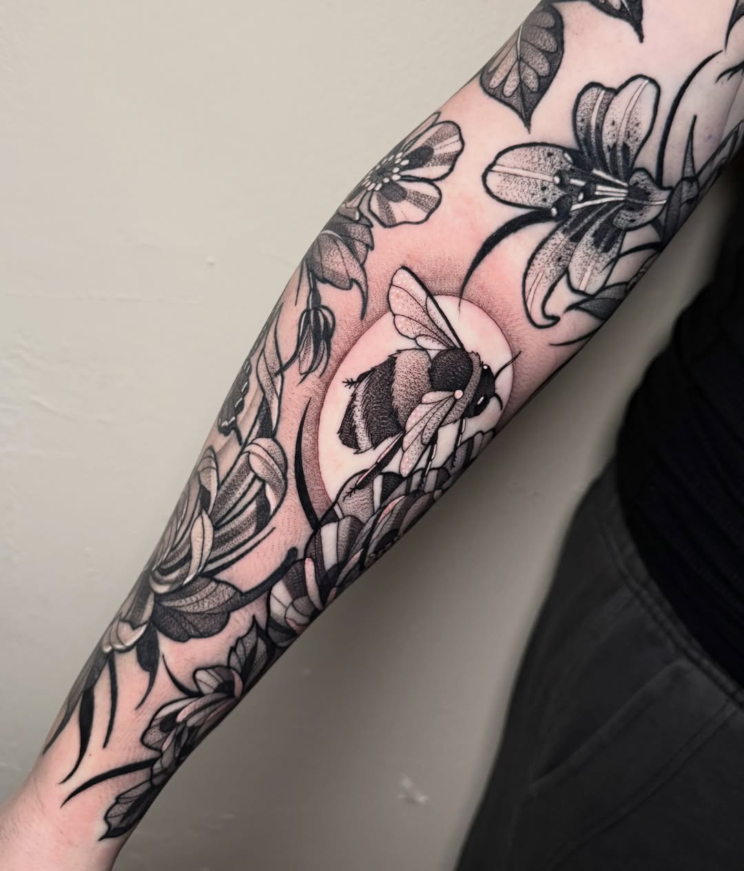 Tattoo by @aislynleigh — black_and_grey
