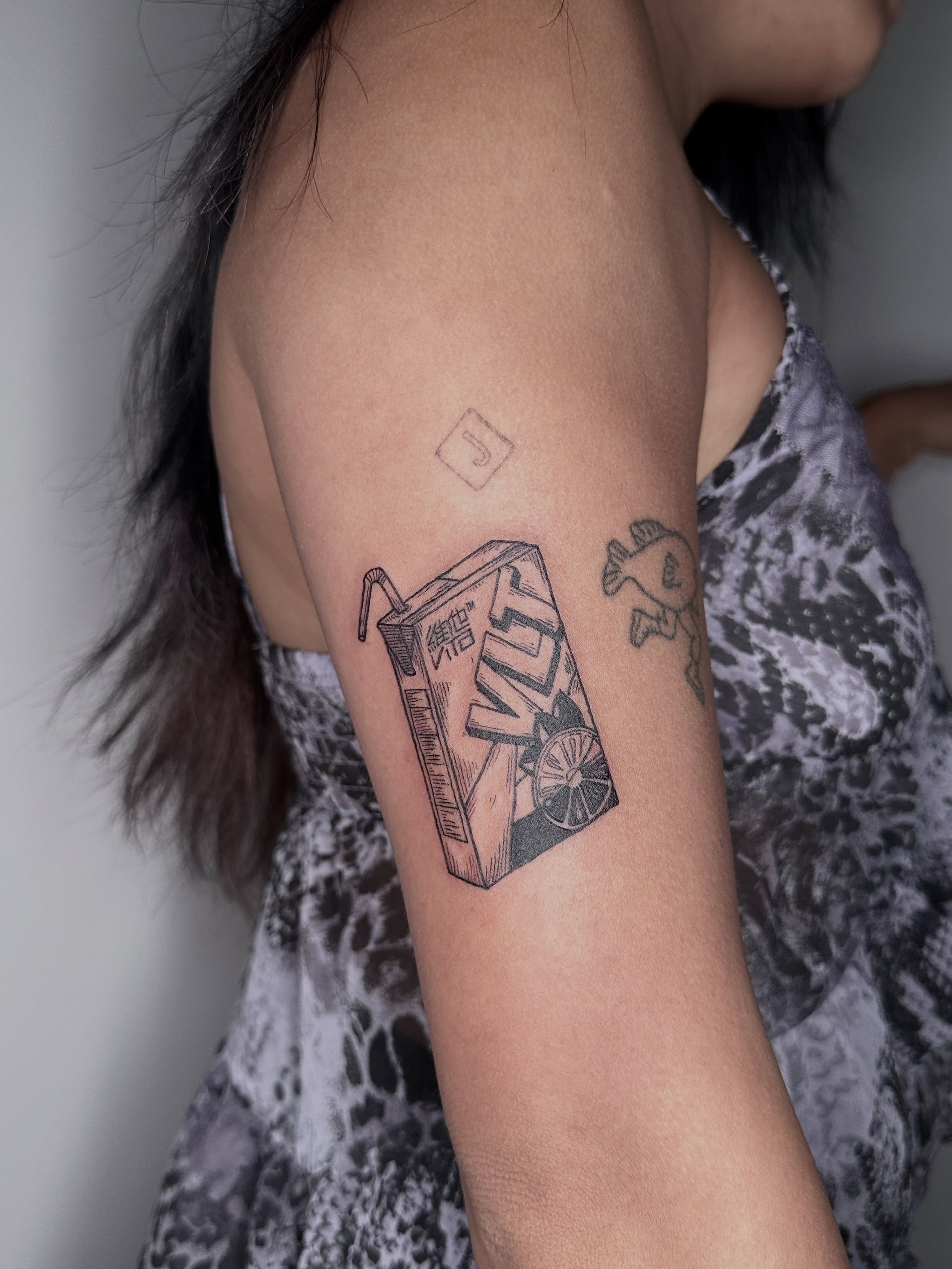 Tattoo by @zecember — black_and_grey
