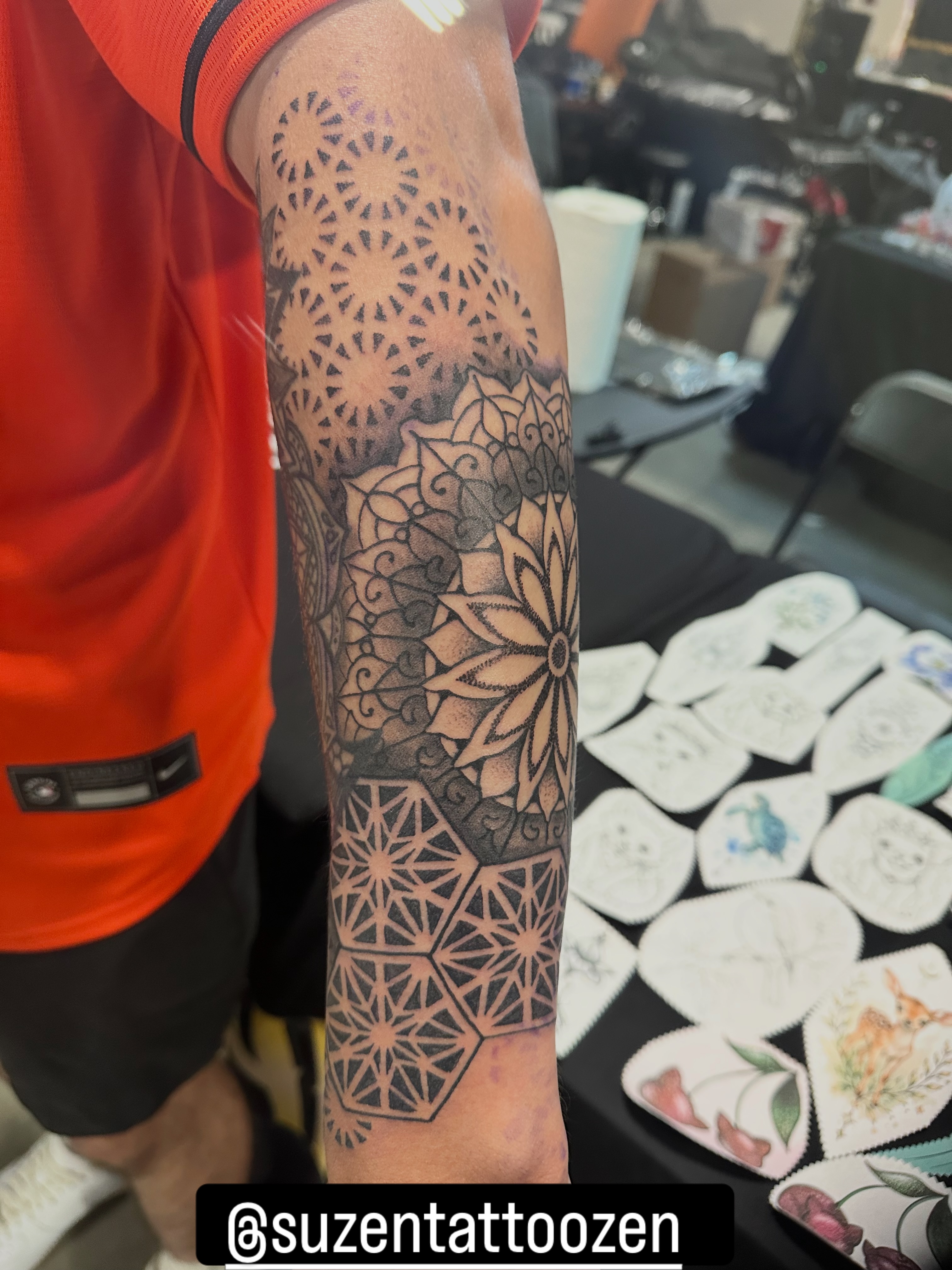 Tattoo by @suzentattoozen — geometric, black_and_grey