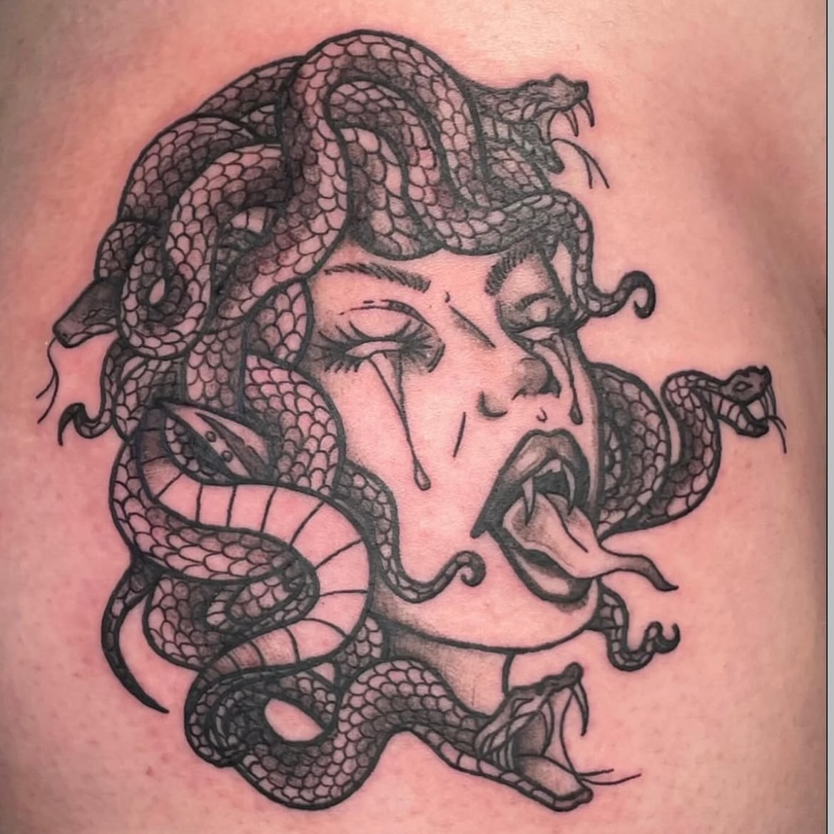 Medusa realism tattoo on the back by Avalon Sable
