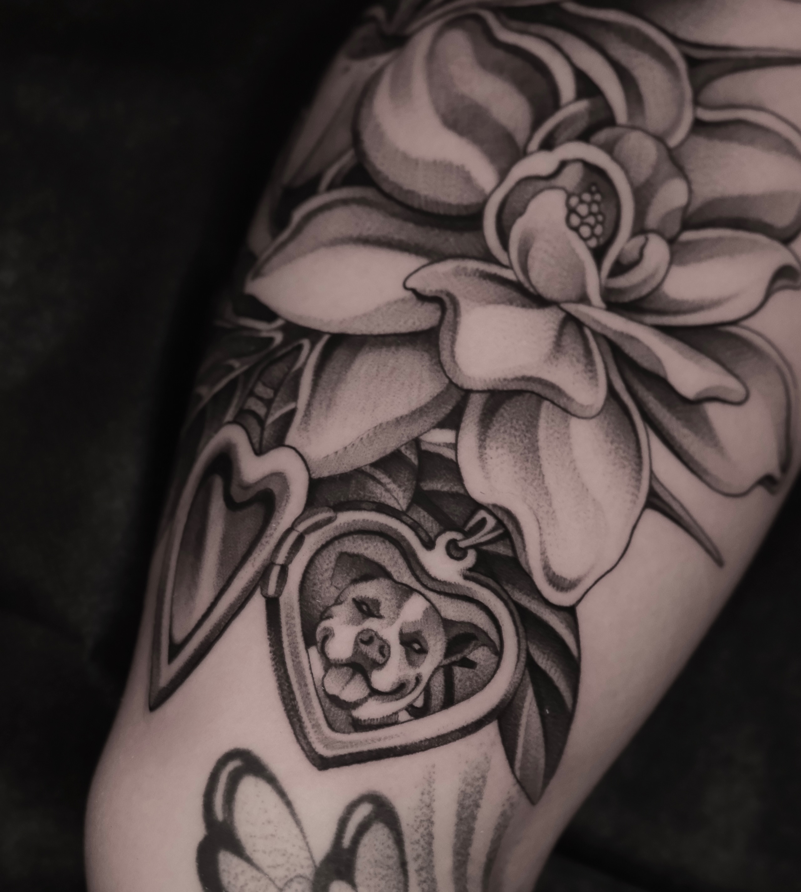 Flower and heart realism tattoo on the forearm by ๐ฃ๐๐๐ ๐๐ ๐ฆ๐๐๐ฉ๐