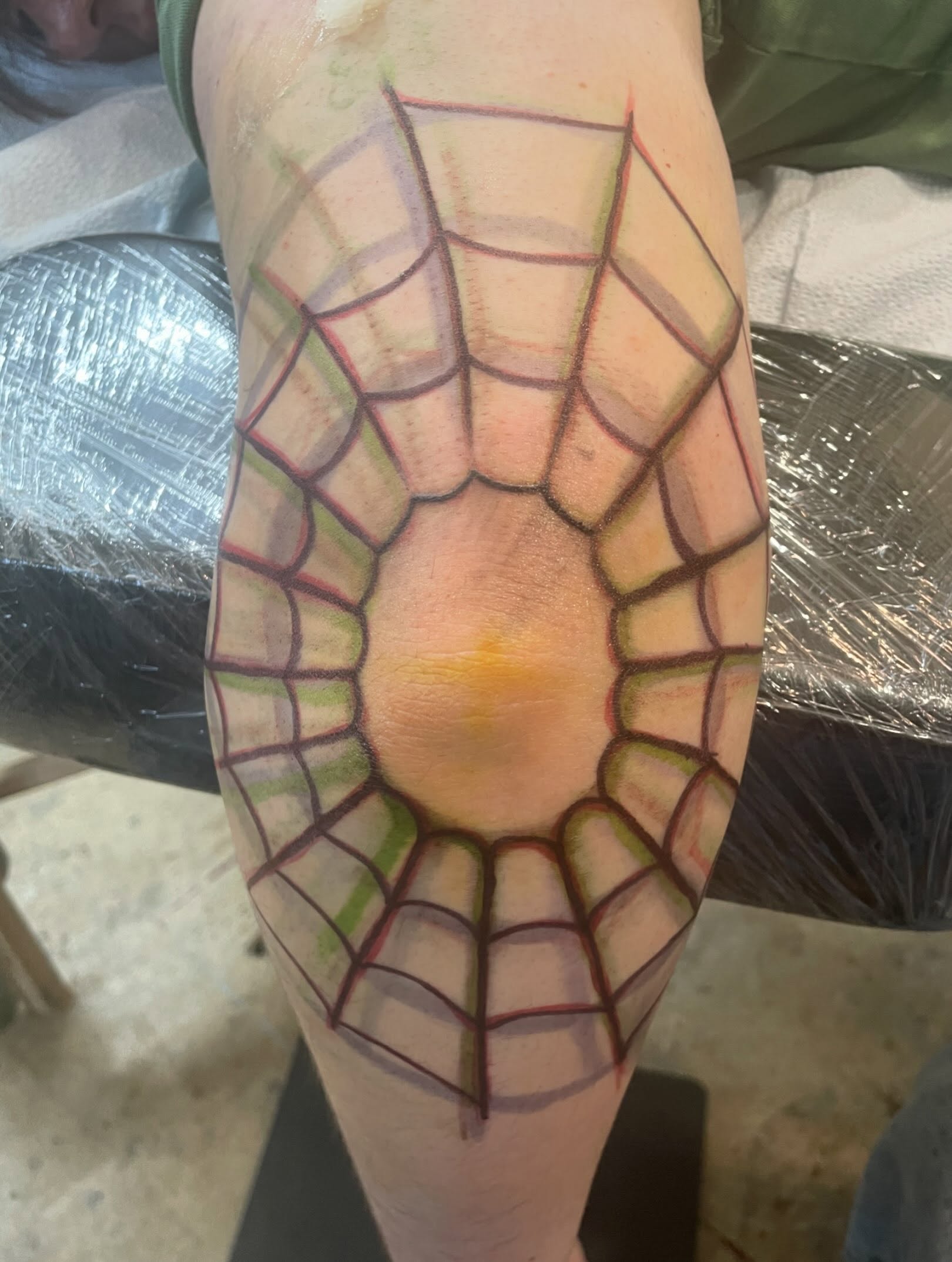 Tattoo by @lainyloutattoo — geometric