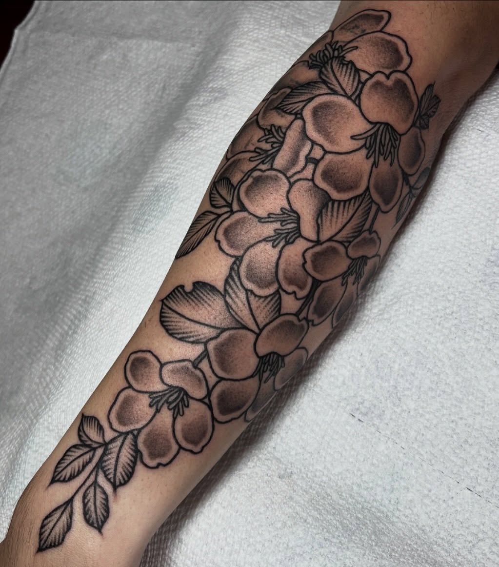 Tattoo by @smythtattoo — black_and_grey