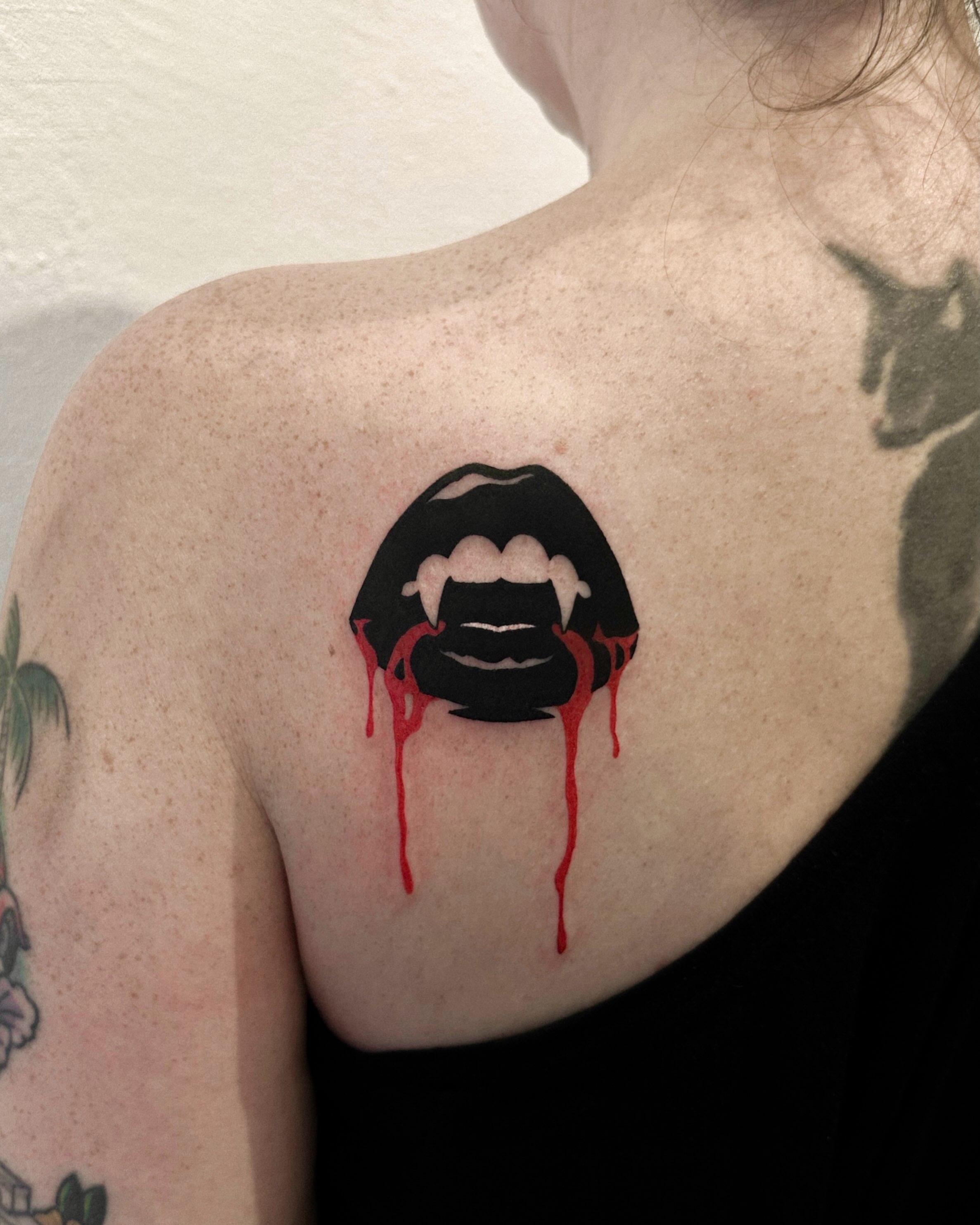 Tattoo by @beirxtt — black_and_grey