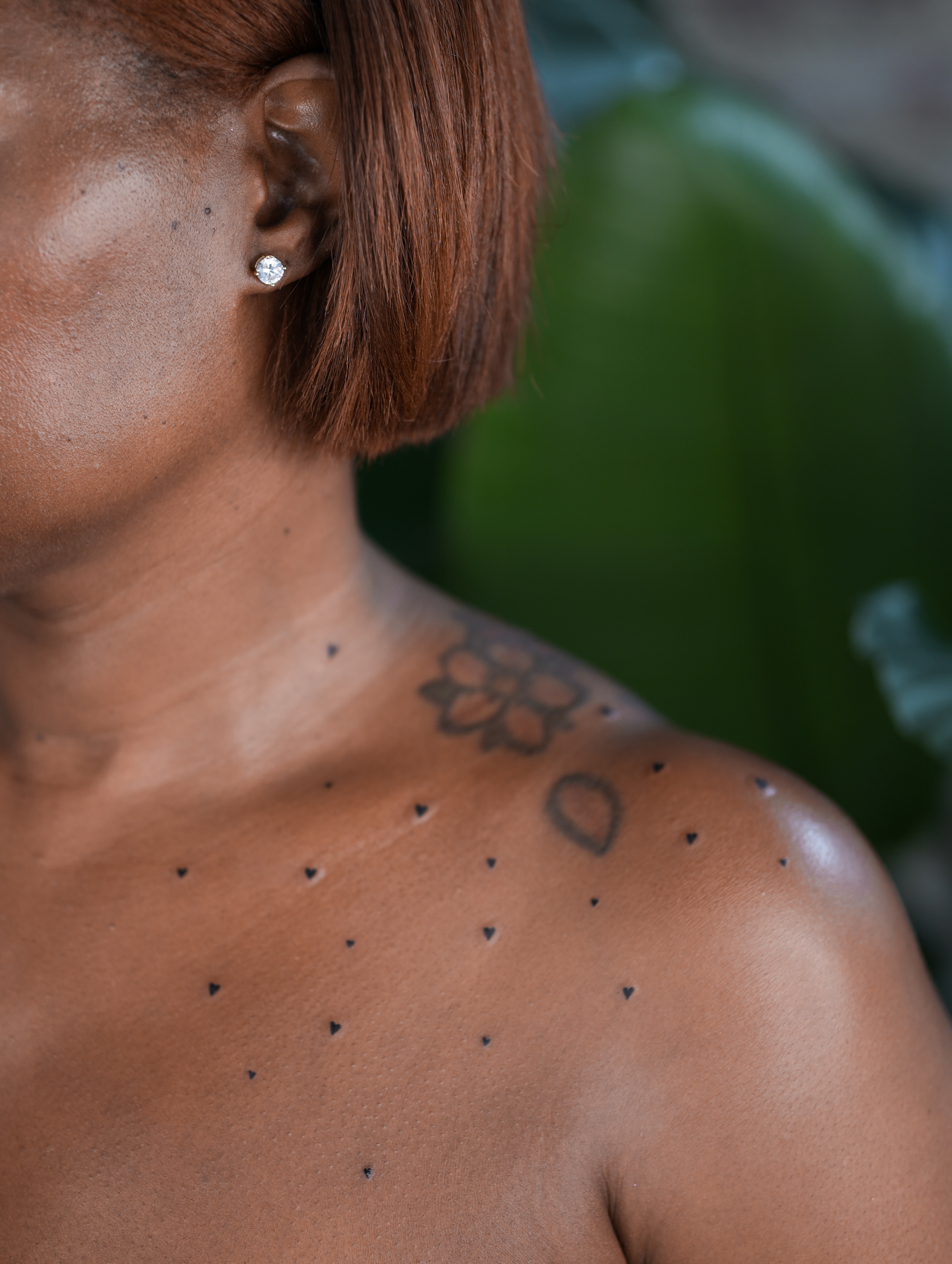 Dotwork dotwork tattoo on the shoulder by Jena