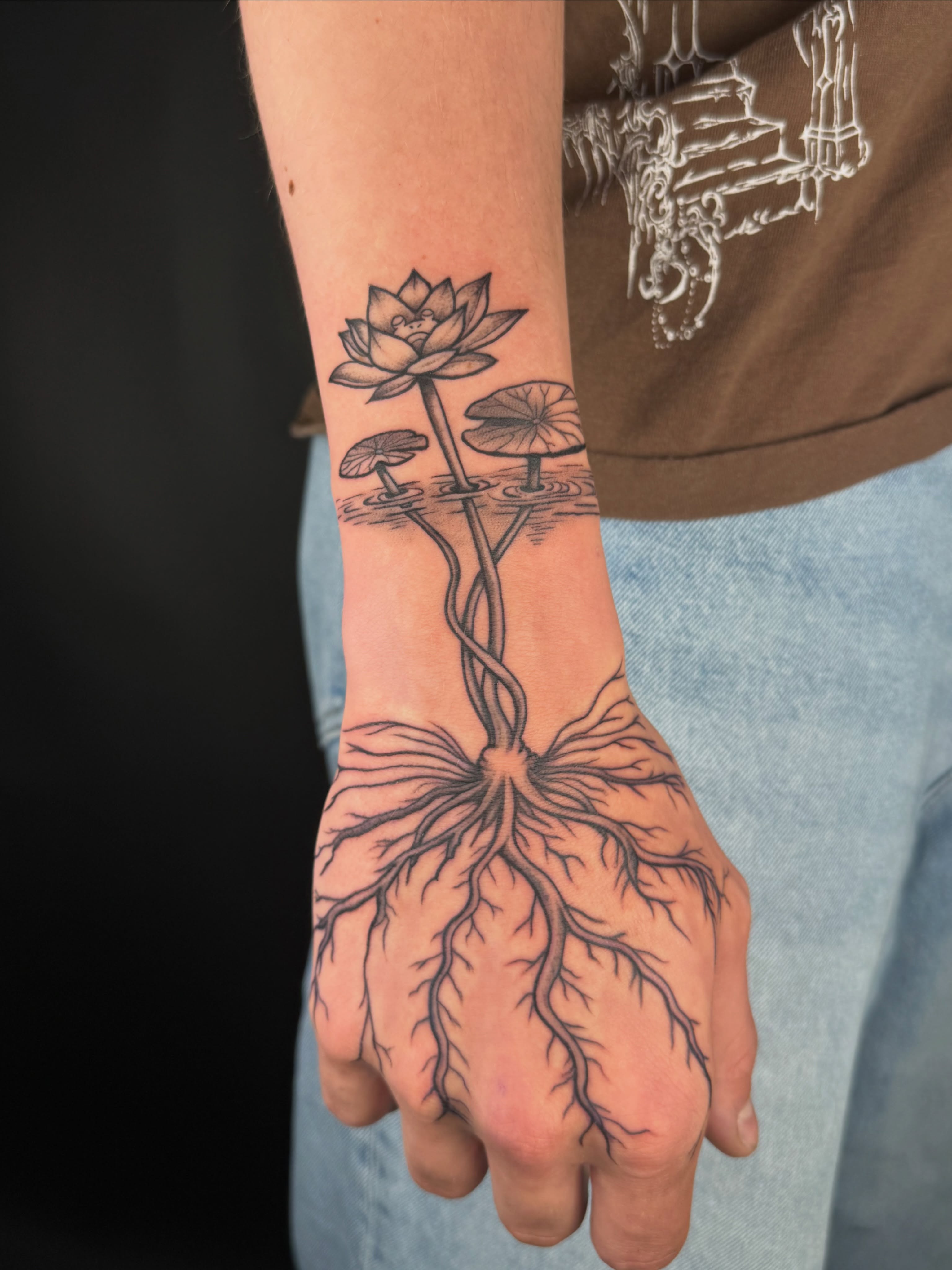 Tattoo by @seanmademeink — black_and_grey