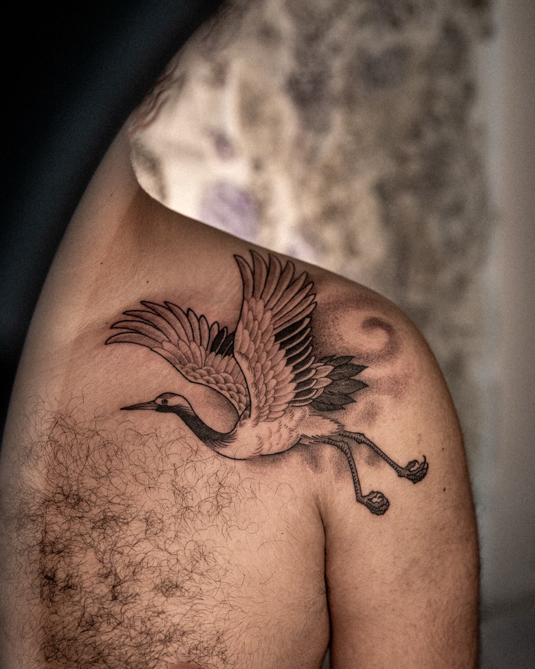 Bird black and grey tattoo on the shoulder by 홍대타투