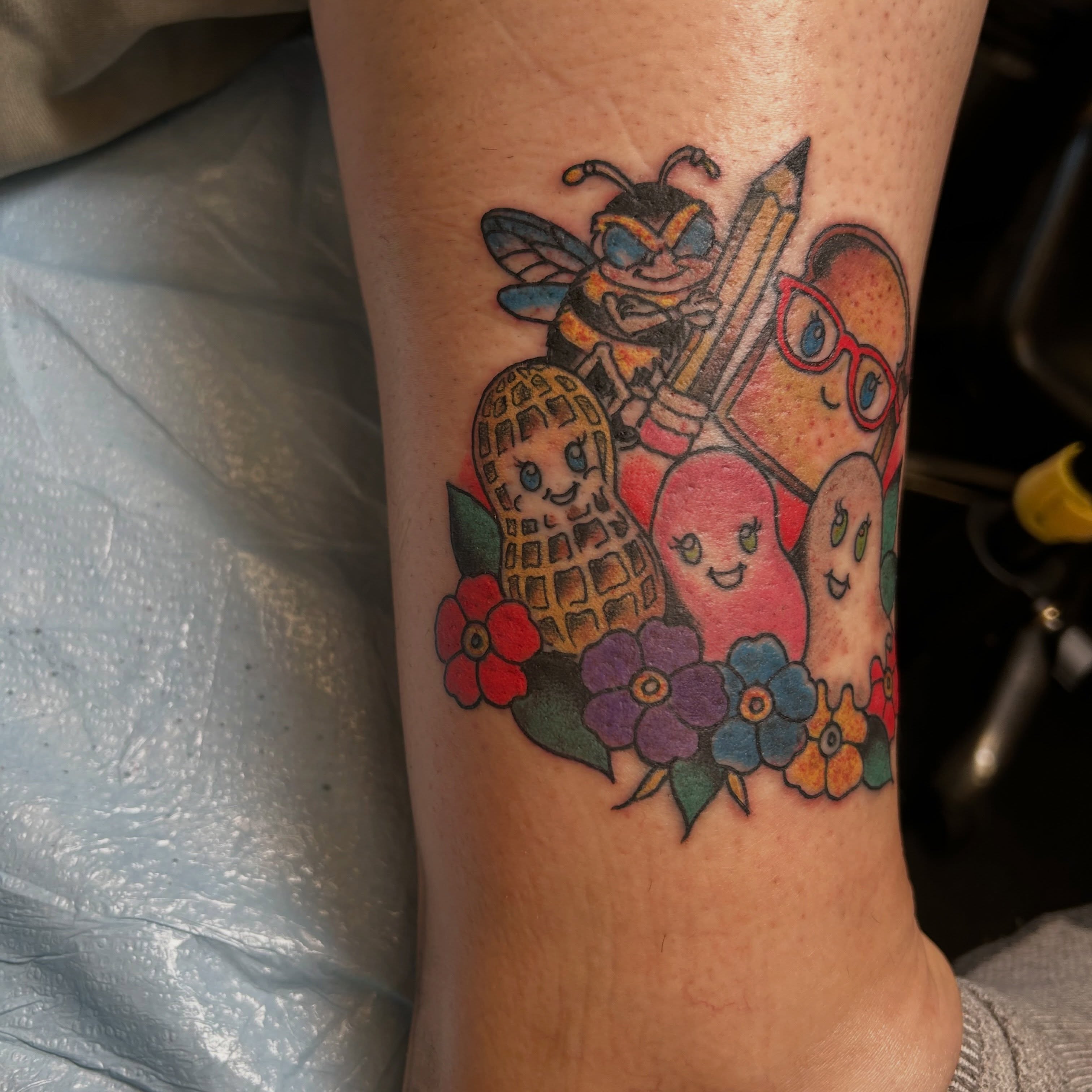 Tattoo by @esaconytattoo — new_school