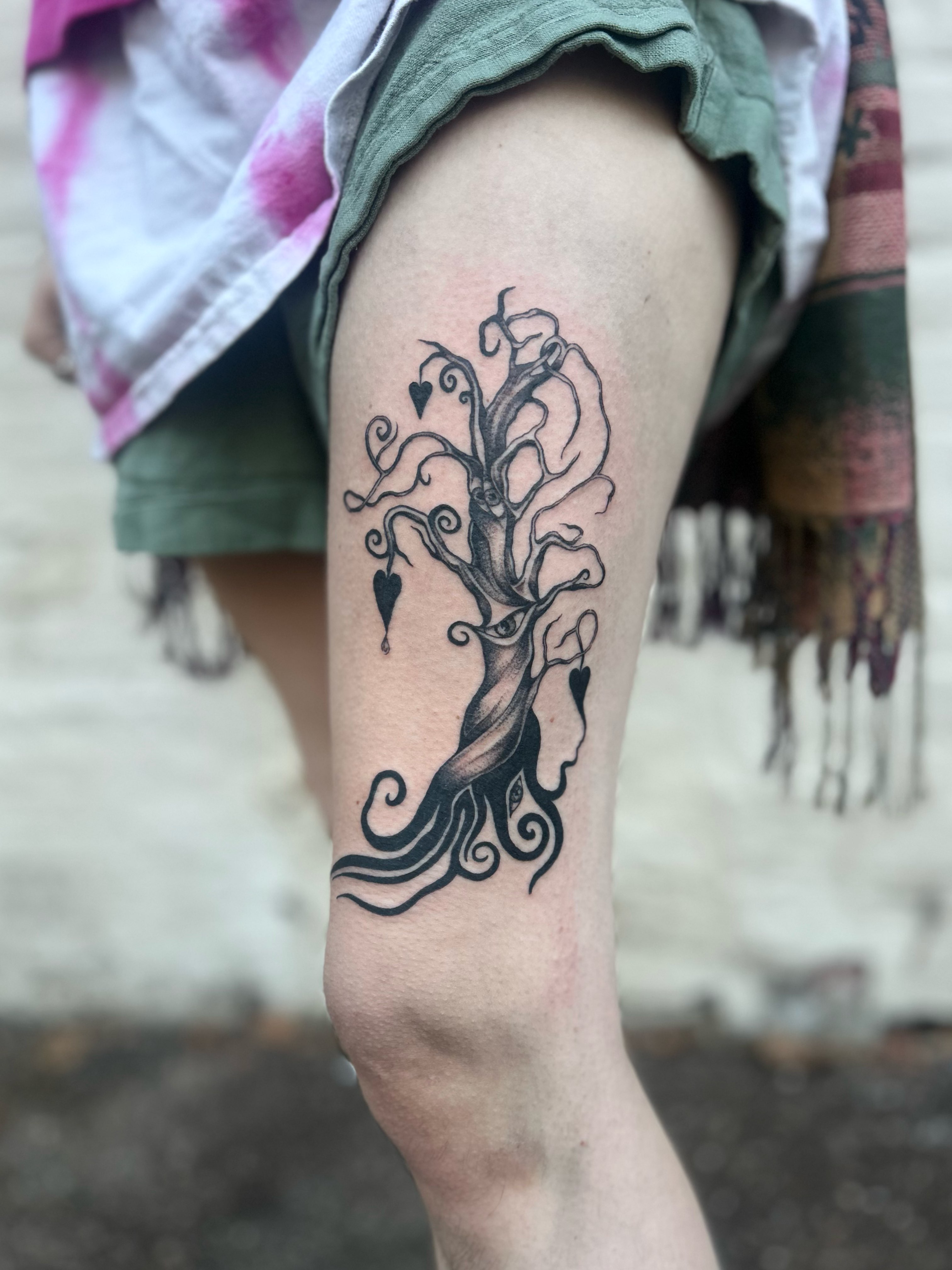 Tree with hearts black and grey tattoo on the thigh by ✧✦ ☻ ✦✧