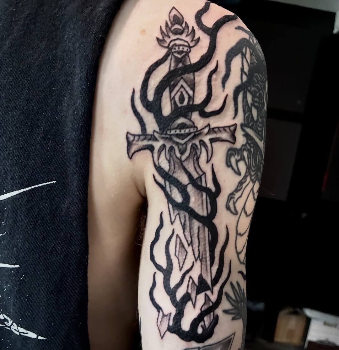 Tattoo by @snakedaggerose — black_and_grey