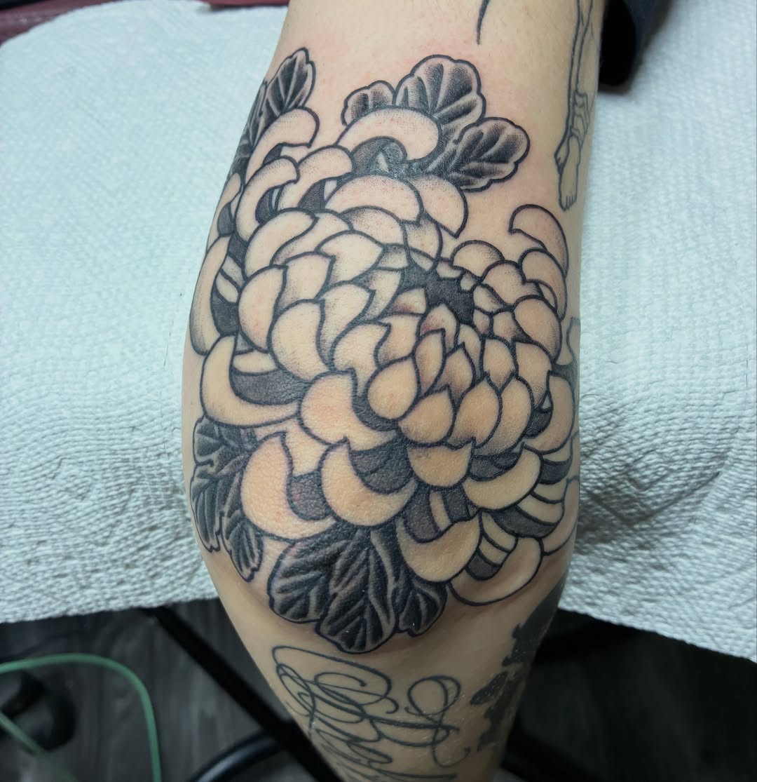 Tattoo by @snakedaggerose — black_and_grey