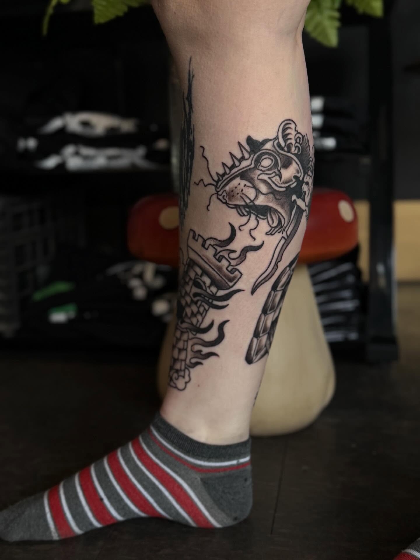 Tattoo by @stinkylizardtattoos — black_and_grey