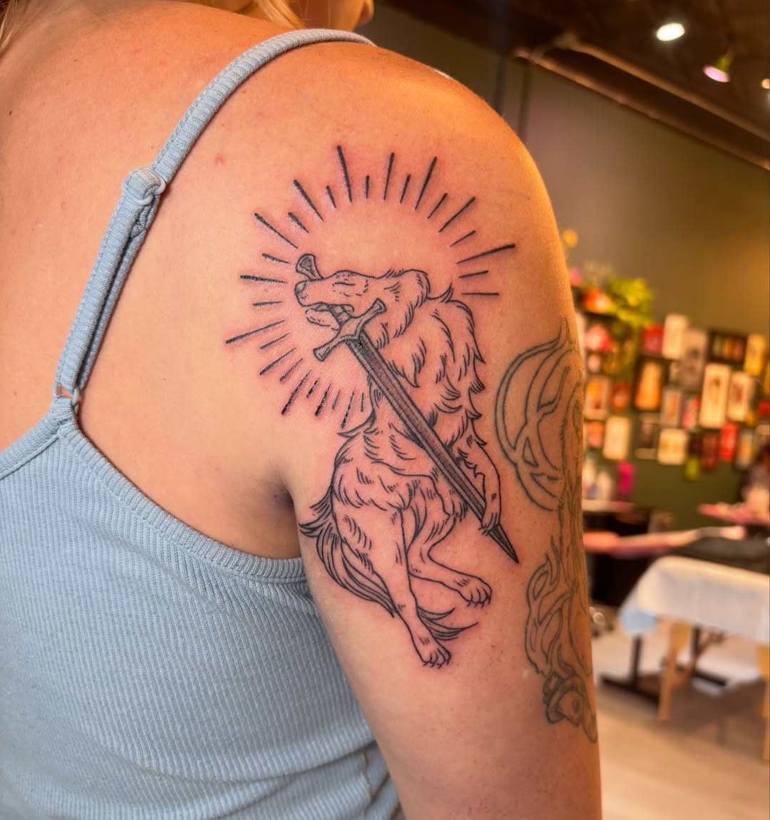 Tattoo by @daisy_chaiin — black_and_grey