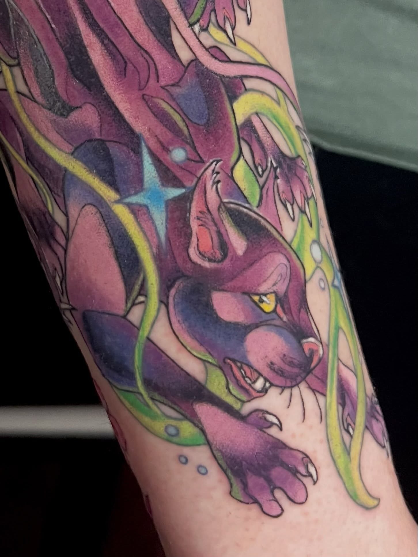 Tattoo by @cashewwws — new_school, geometric