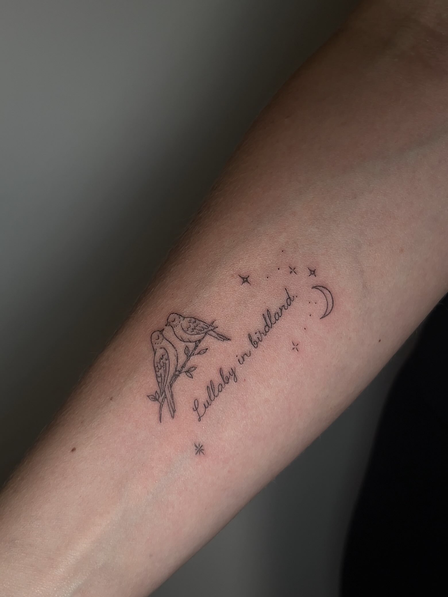 Tattoo by @fivi_lu — fine_line, minimalist