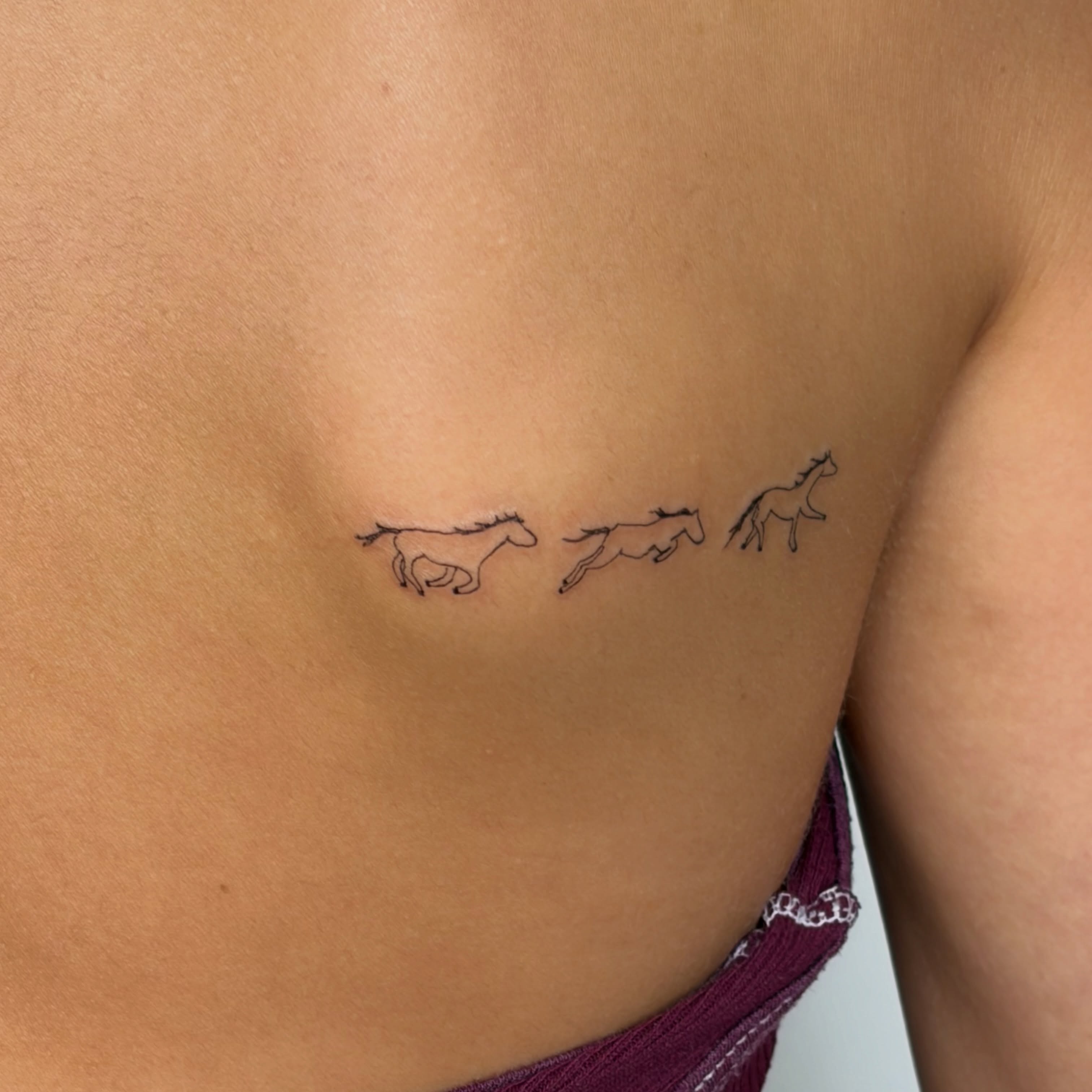 Horses minimalist tattoo by annie’s tattoos ⭐꩜ .ᐟ