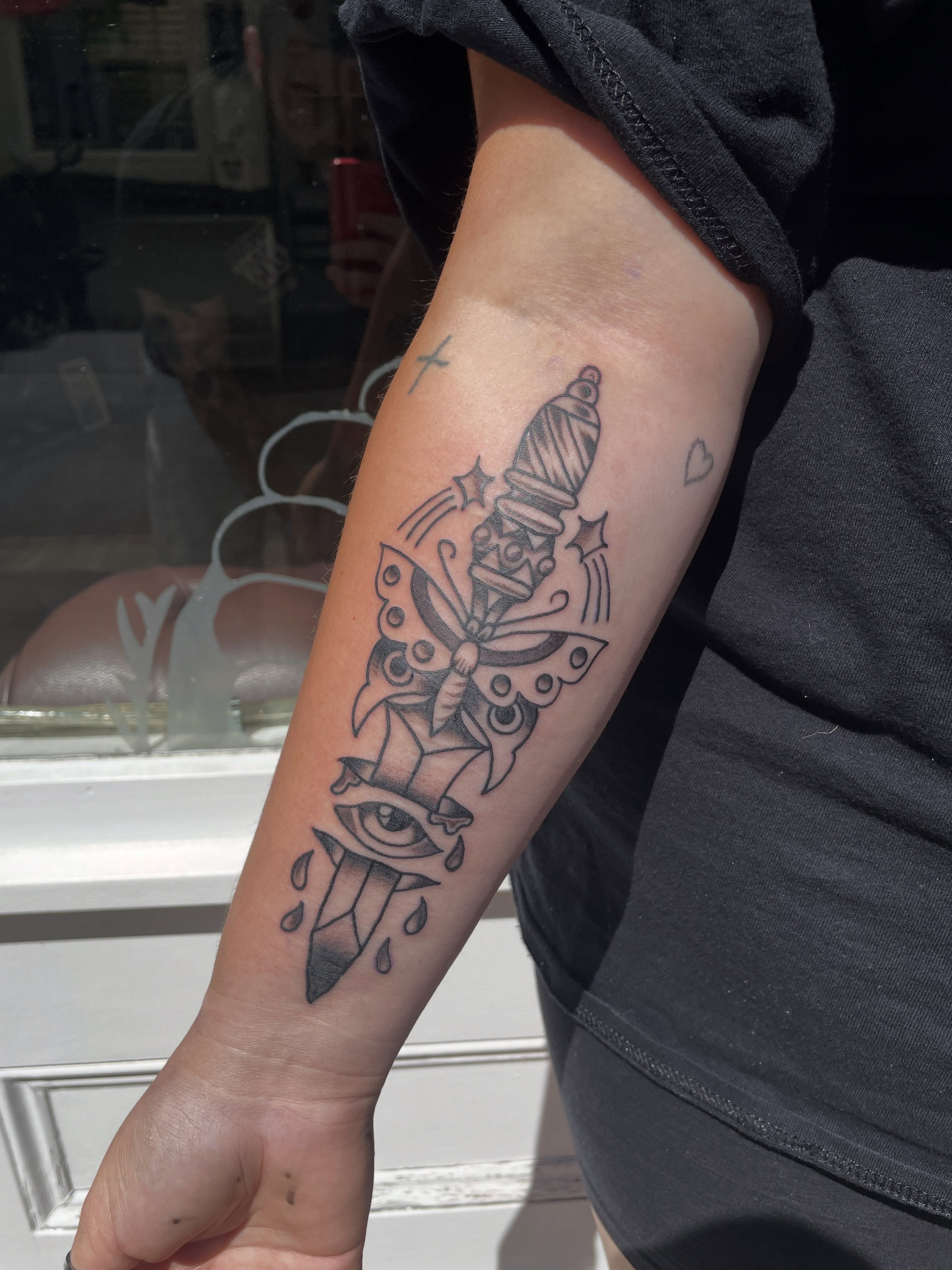 Tattoo by @trad_townsend — black_and_grey