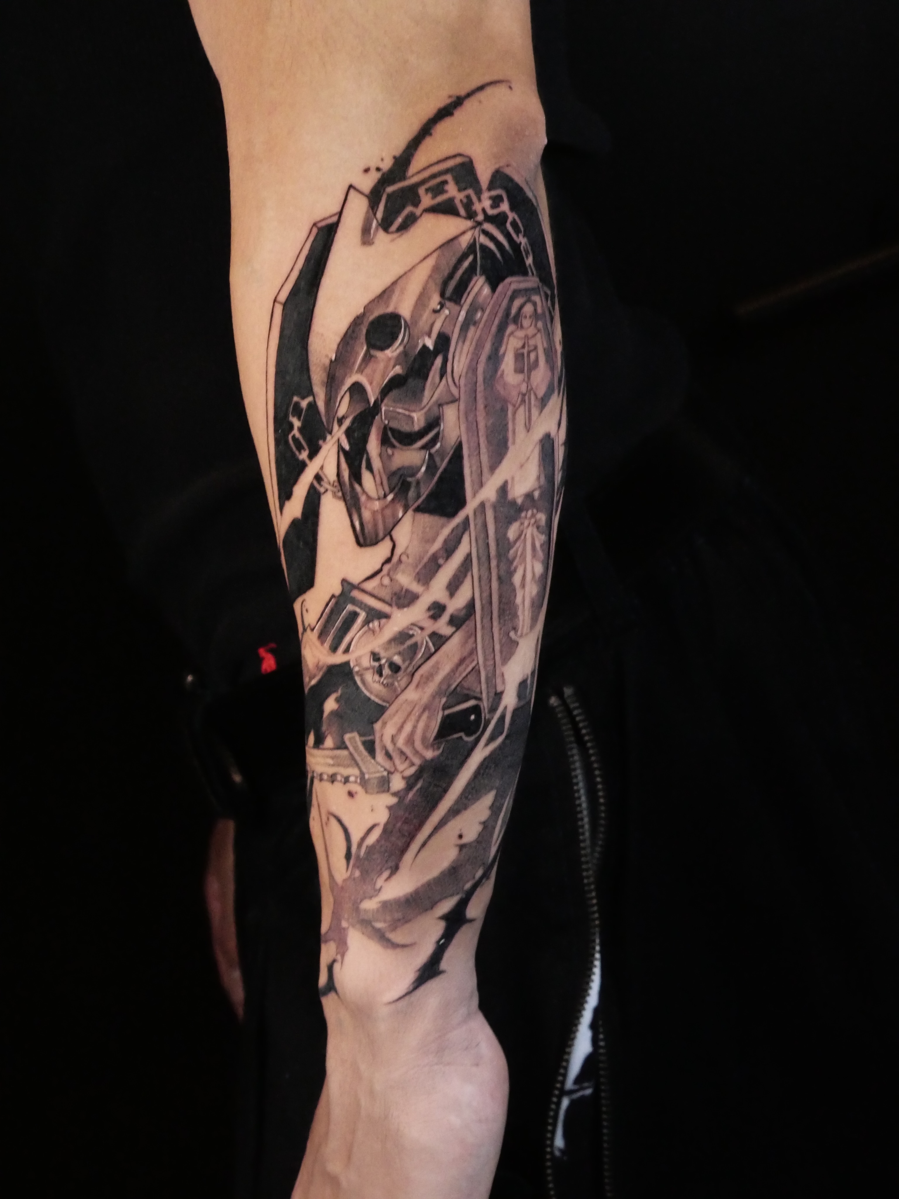 Mecha geometric tattoo on the forearm by Sloppy