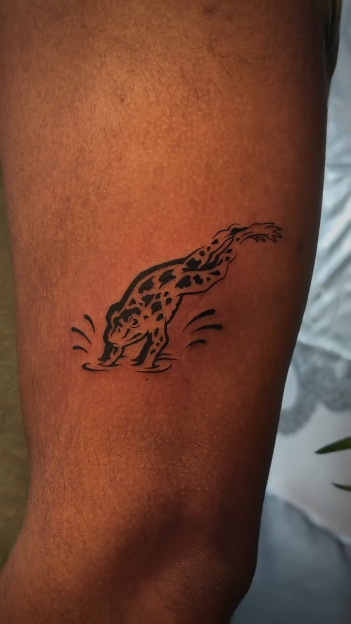 Leopard blackwork tattoo by Musa Selman