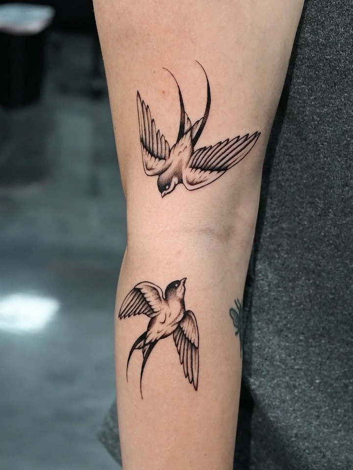 Tattoo by @zolatattoos — black_and_grey