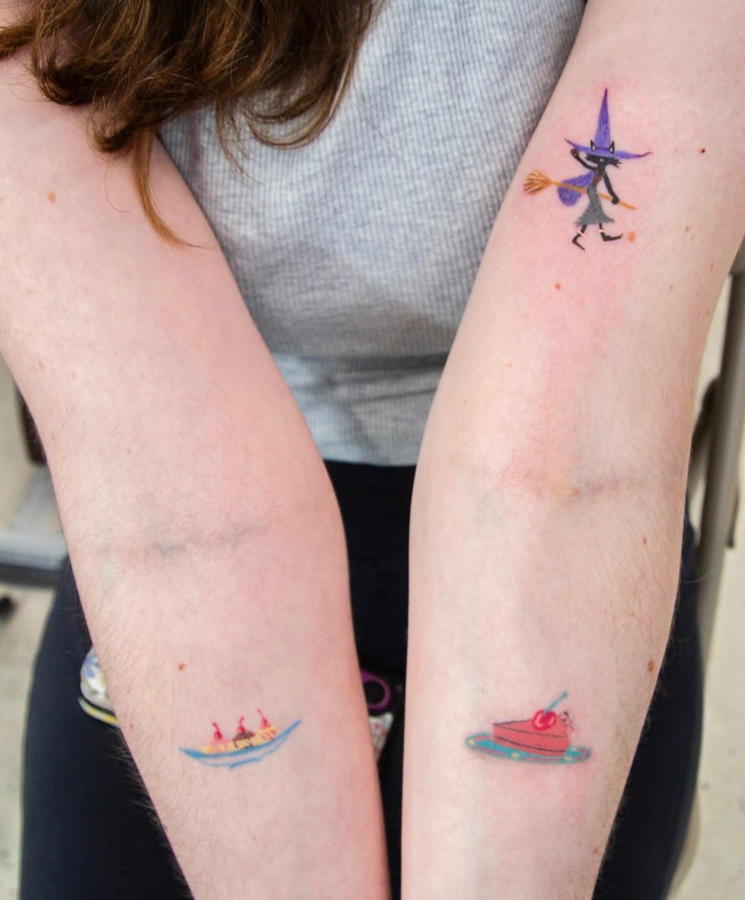 Tattoo by @mopxistudio — dotwork