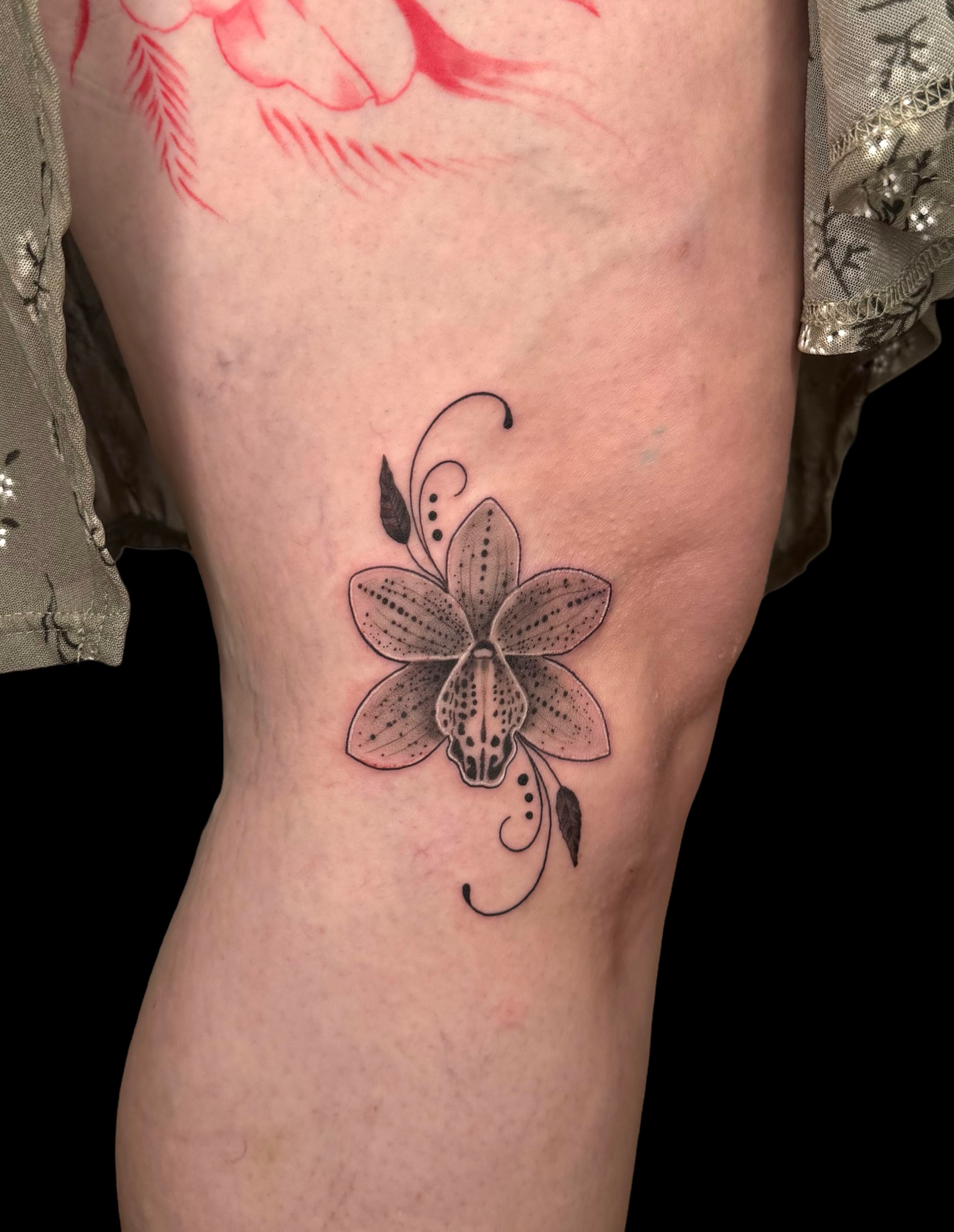 Tattoo by @toozentattoos — dotwork