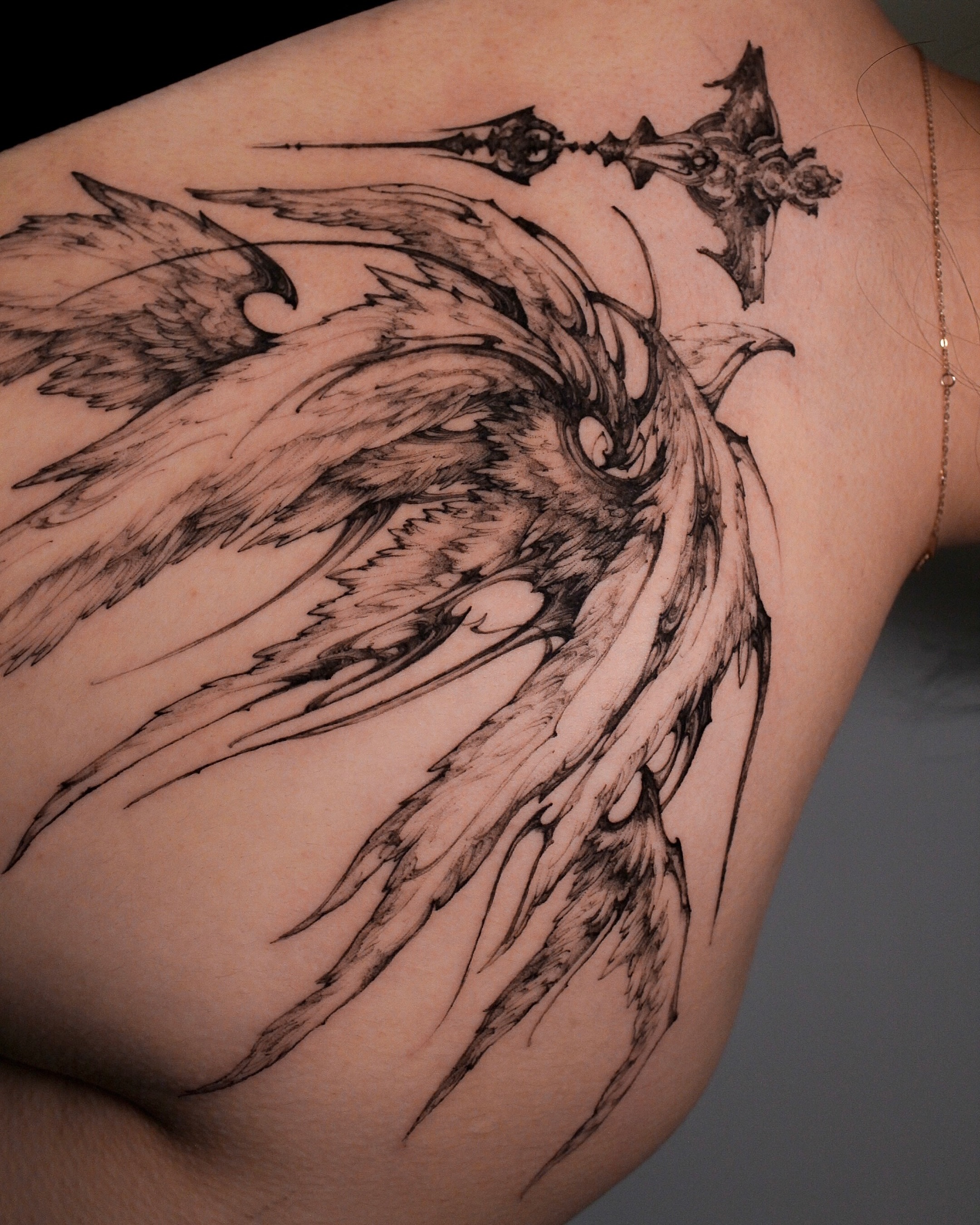 Tattoo by @hynngloomy — black_and_grey