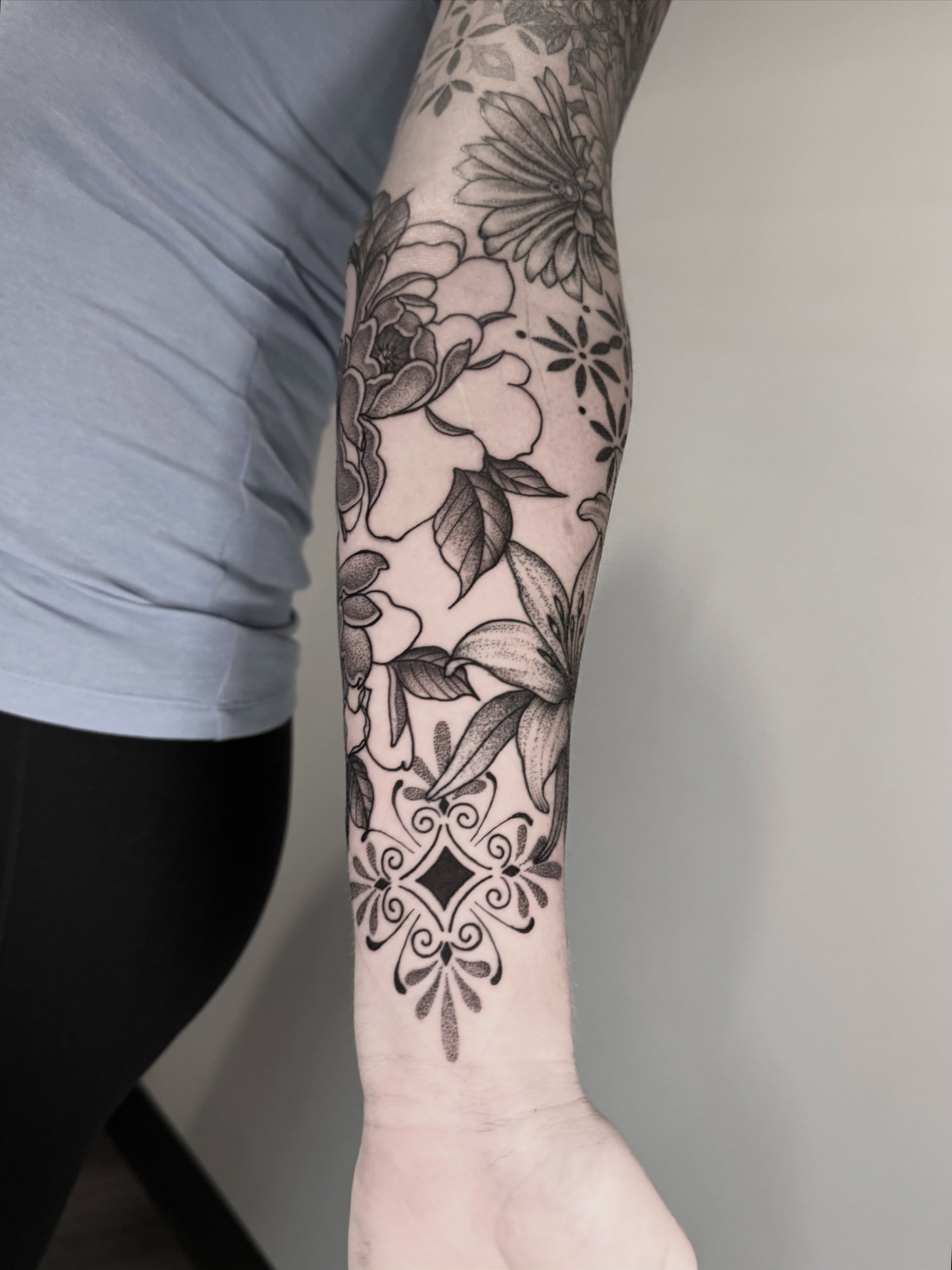 Tattoo by @katepenntattoos โ black_and_grey