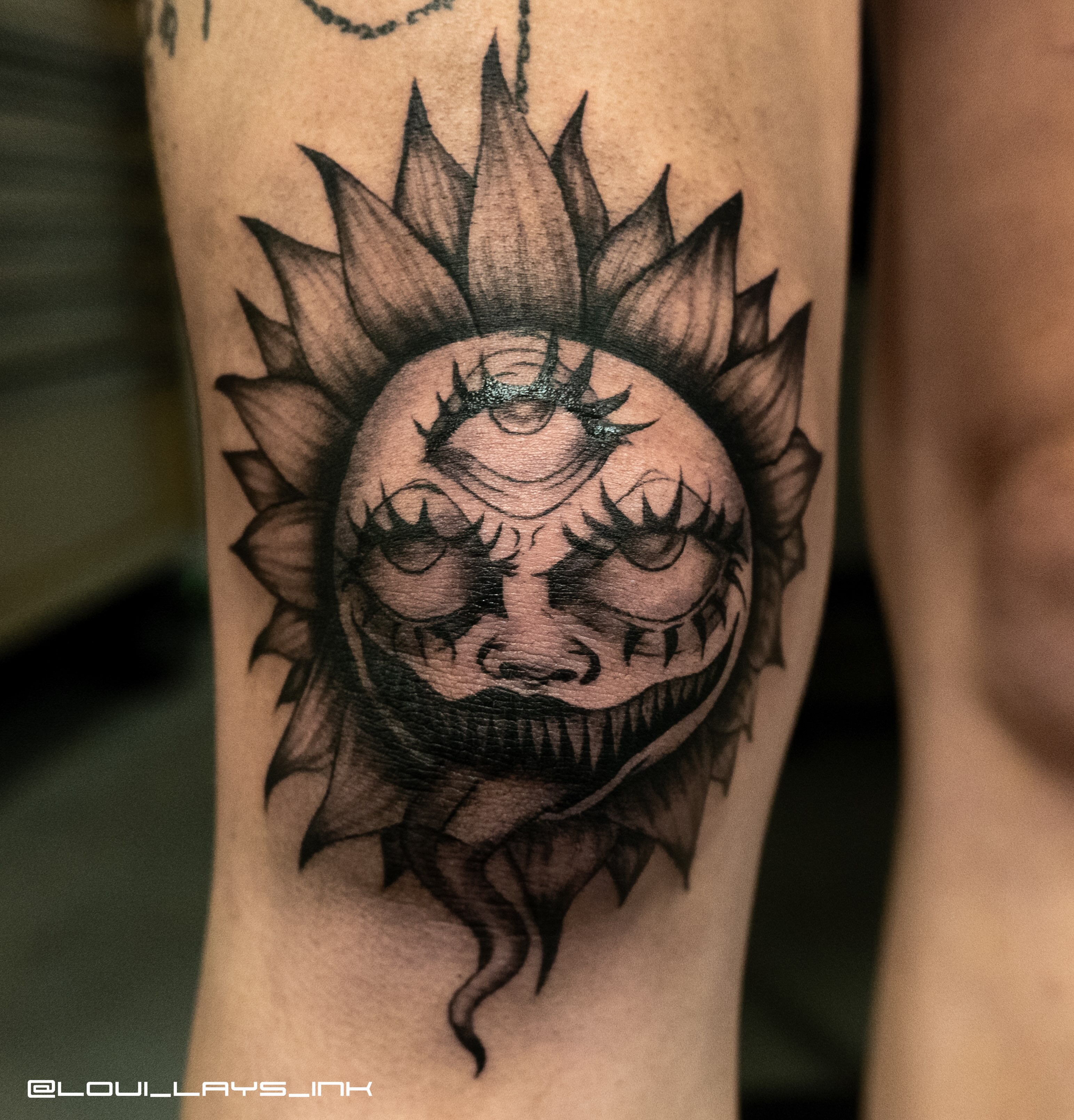 Tattoo by @loui_lays_ink — black_and_grey, dark_realism