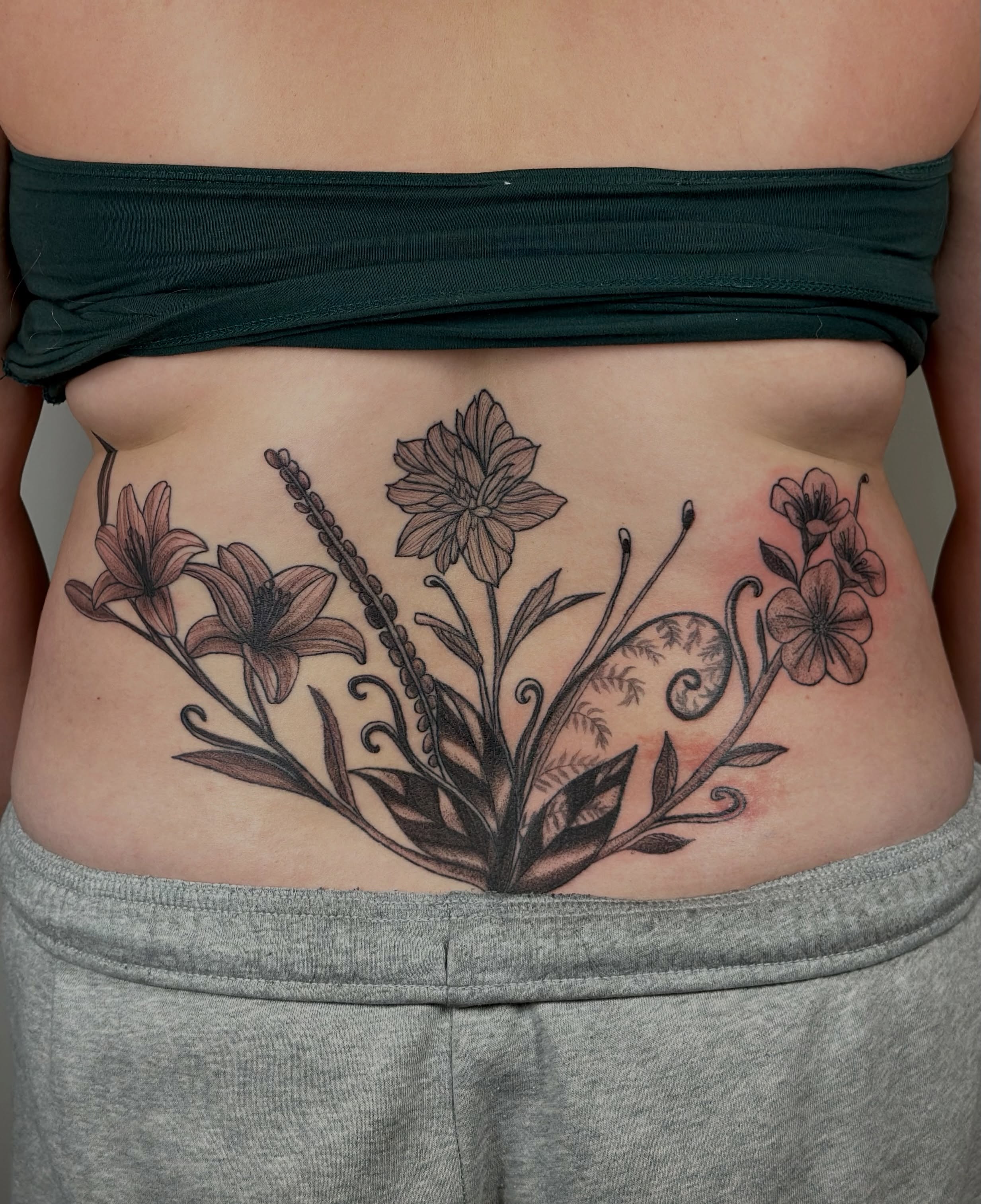 Tattoo by @alchemillia.tattoos — black_and_grey