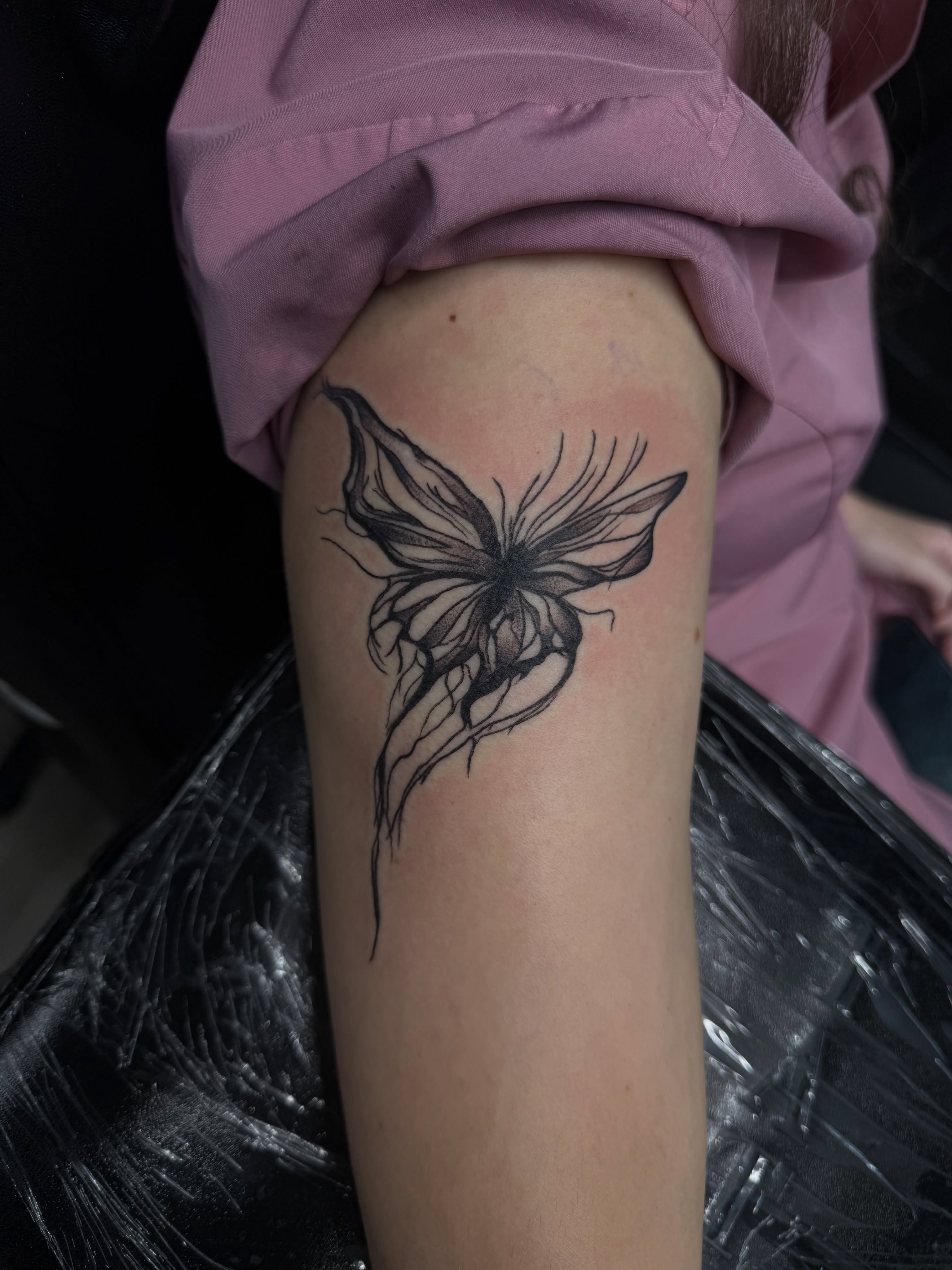 Tattoo by @itscalebbattles — black_and_grey