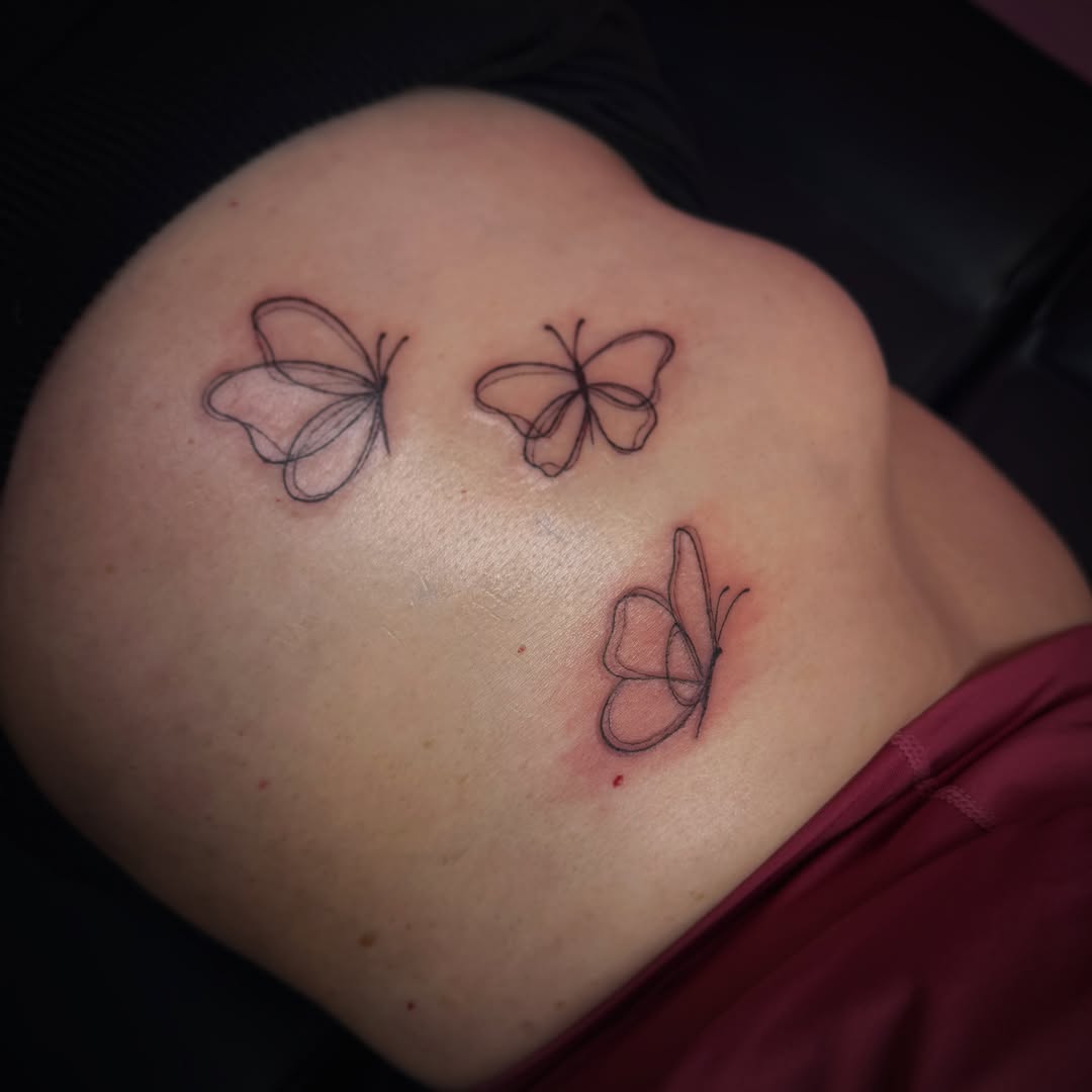 Tattoo by @evolveink.tattoos — black_and_grey
